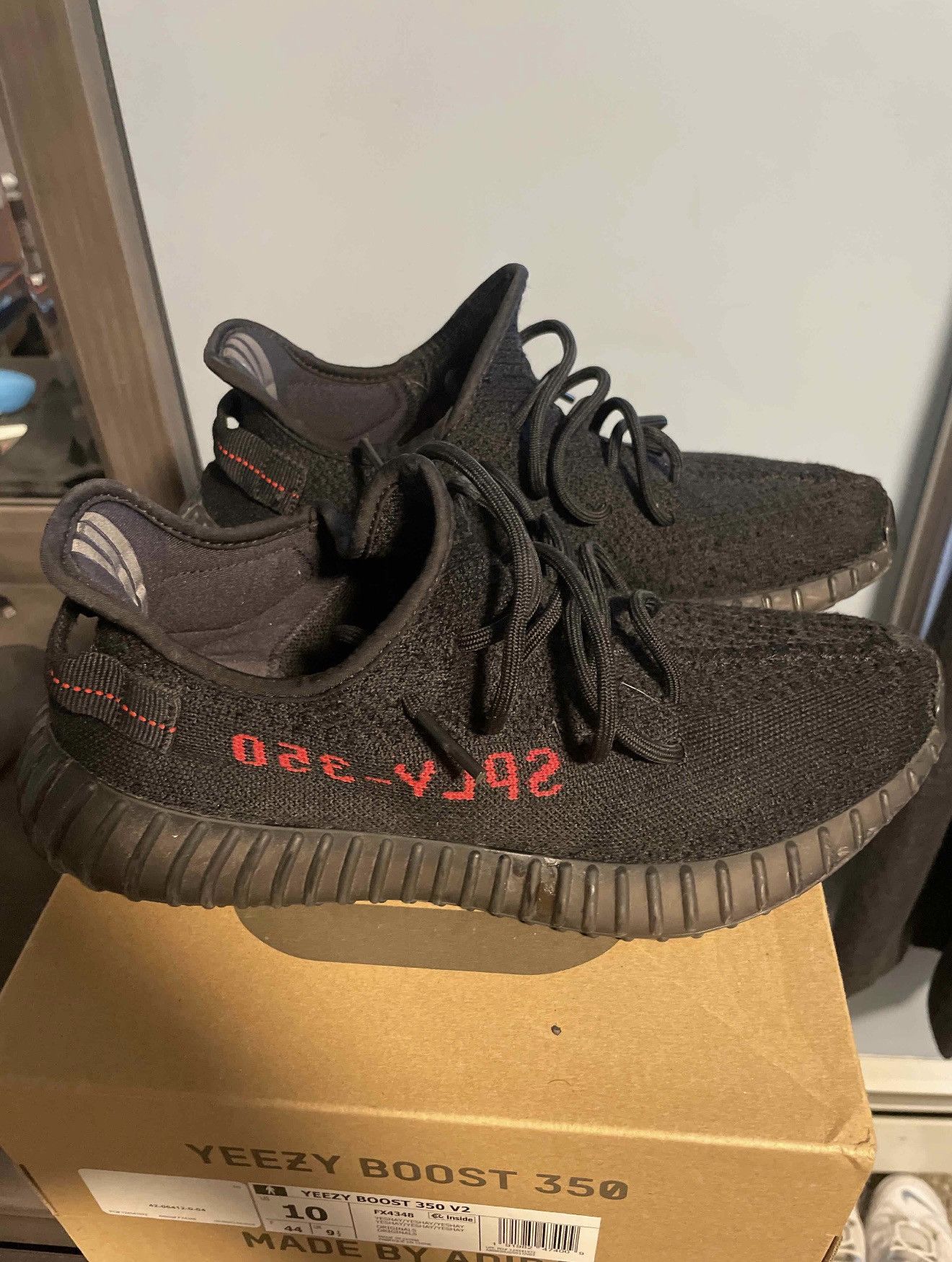 Yeezy Yeezy Breds Size 9.5 Size US 9.5 / EU 42-43 - 1 Thumbnail