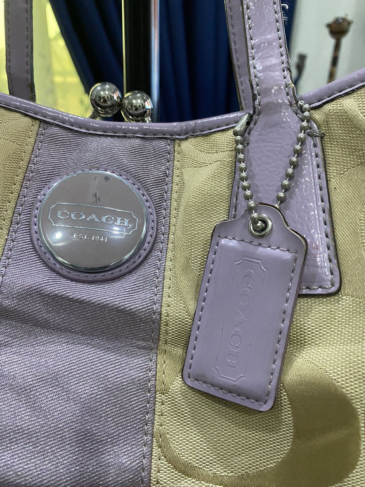 Coach Lavendar & Tan Coach Kiss Lock Purse Size ONE SIZE - 6 Thumbnail