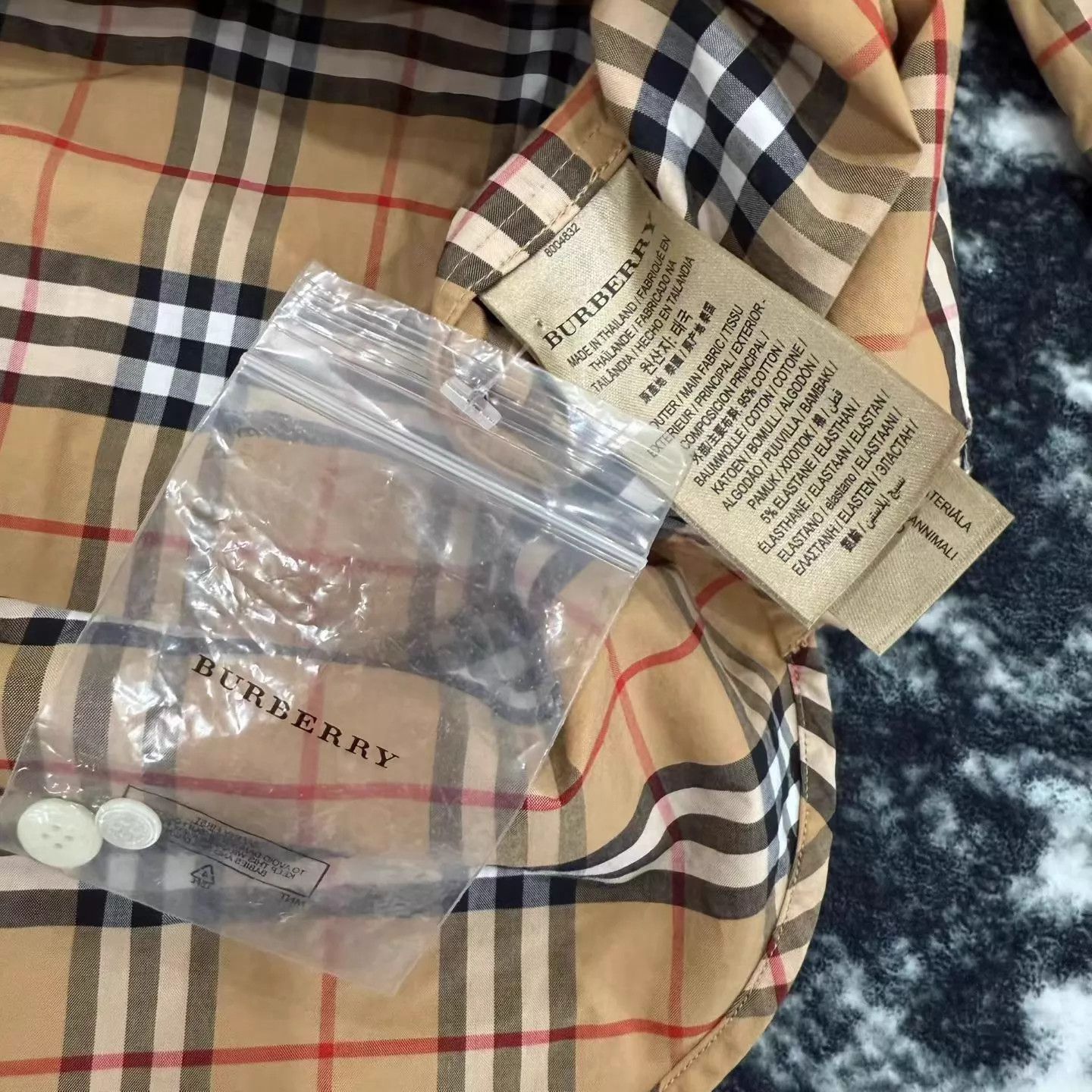 Burberry Burberry Check Long Sleeve Shirt L Unworn Size US L / EU 52-54 / 3 - 4 Thumbnail