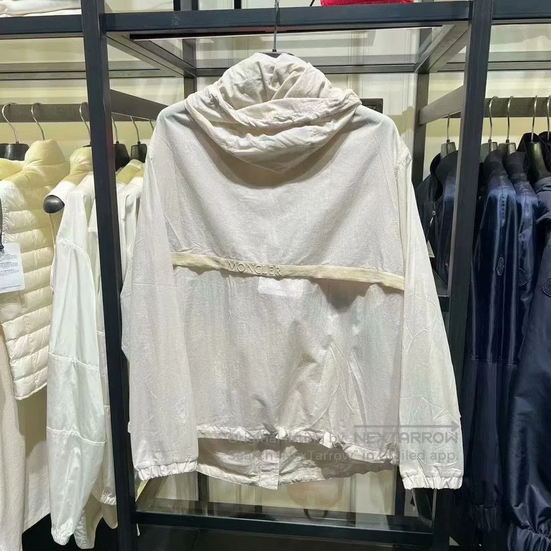 Moncler Moncler Women's Loose Sun Jacket. Size M / US 6-8 / IT 42-44 - 6 Thumbnail