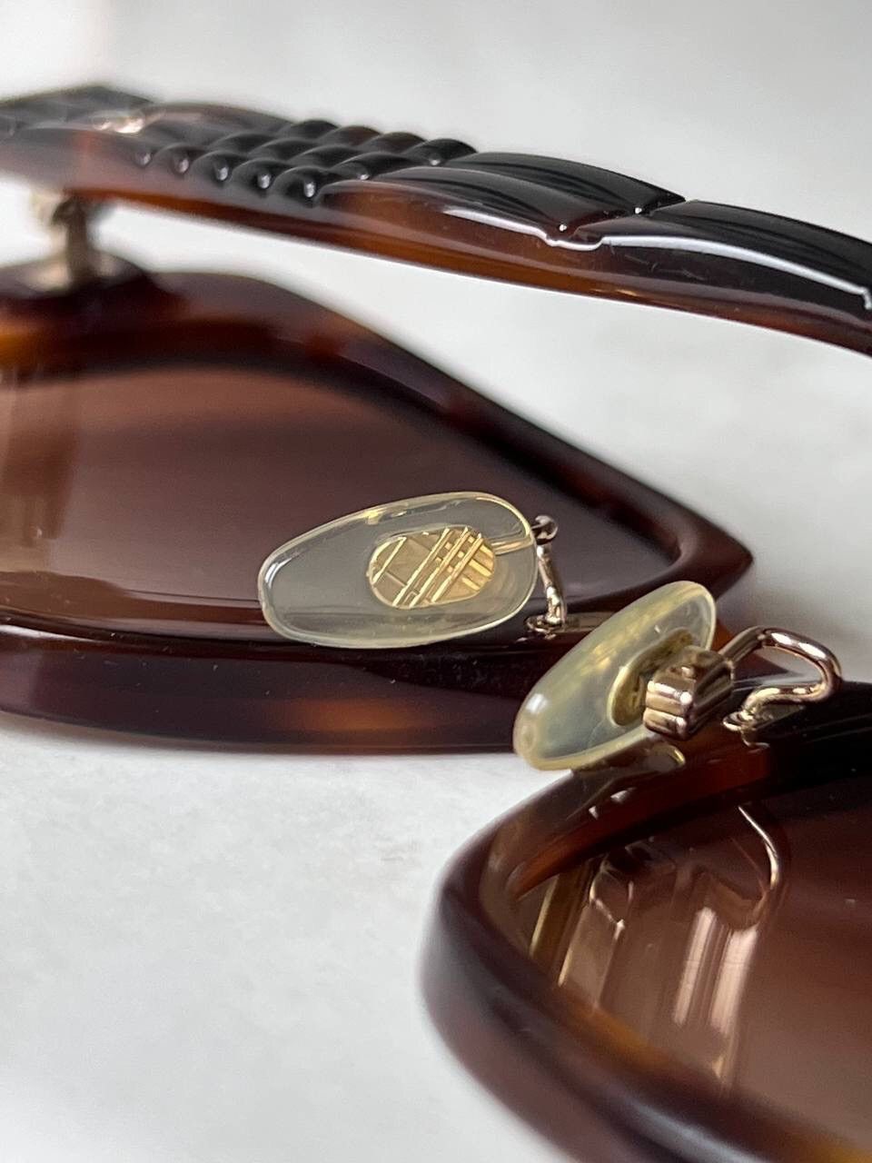 Burberry × Vintage Vintage Burberry '00s Sunglasses Eyewear Y2K Brown B 4371-F Size ONE SIZE - 9 Thumbnail