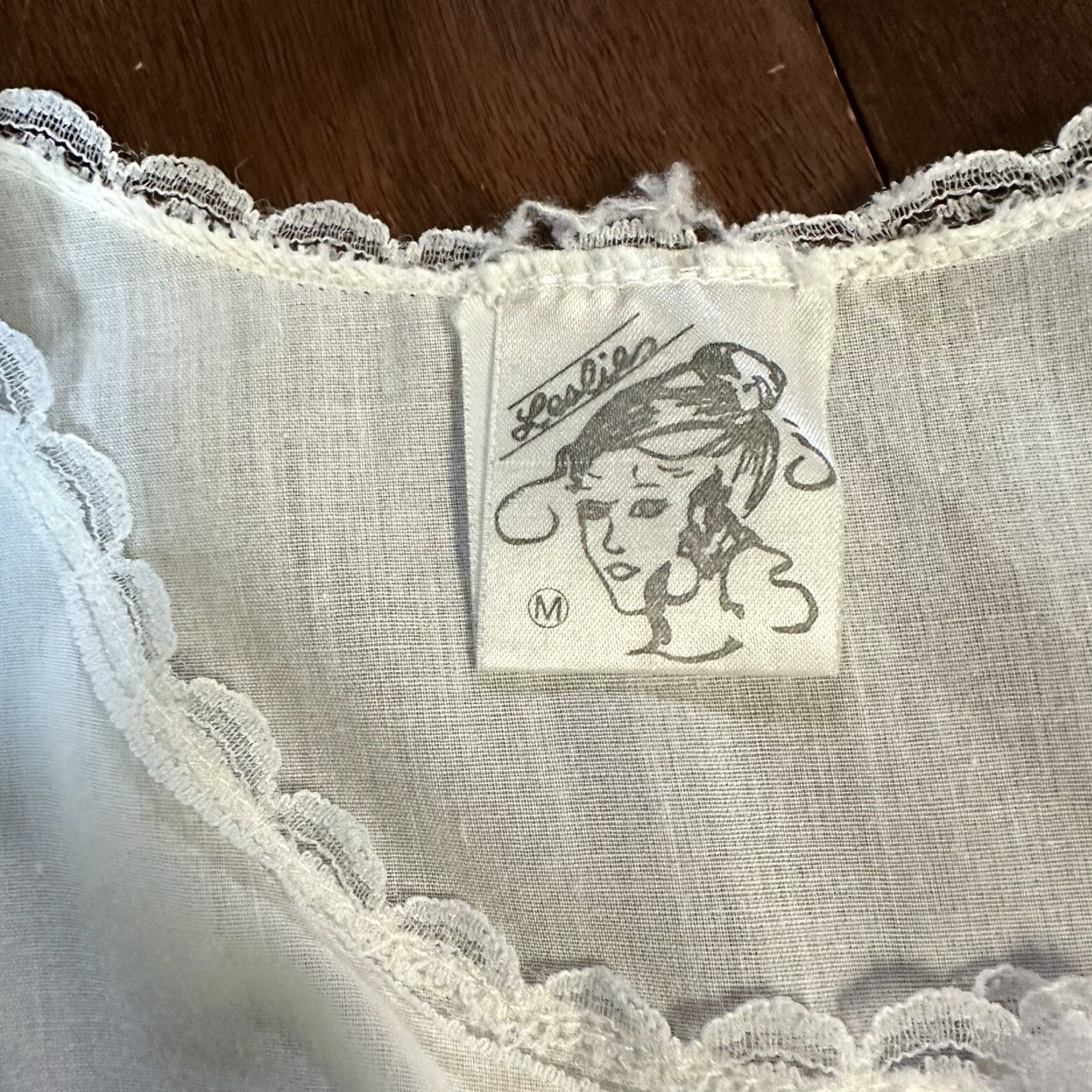 Vintage VINTAGE Dainty Floral Cotton House Dress Nightgown Button Front Embroidered M Leslies Shirt/ Dress? Size M / US 6-8 / IT 42-44 - 6 Thumbnail