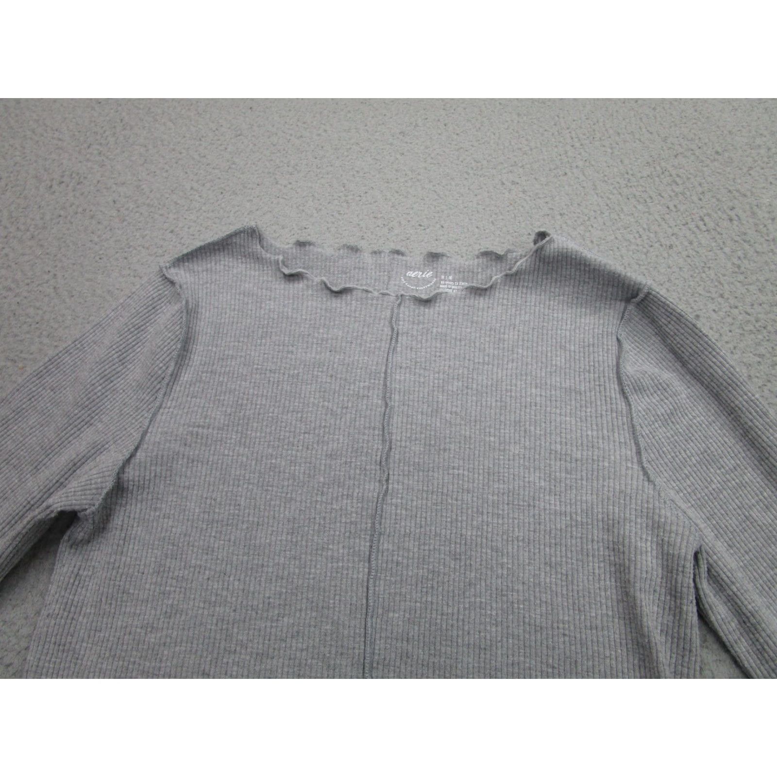 Vintage Aerie Shirt Womens M Gray Ribbed Lettuce Hem Long Sleeve Cropped Top Bella - Vintage Style Not Applicable Size M / US 6-8 / IT 42-44 - 2 Thumbnail