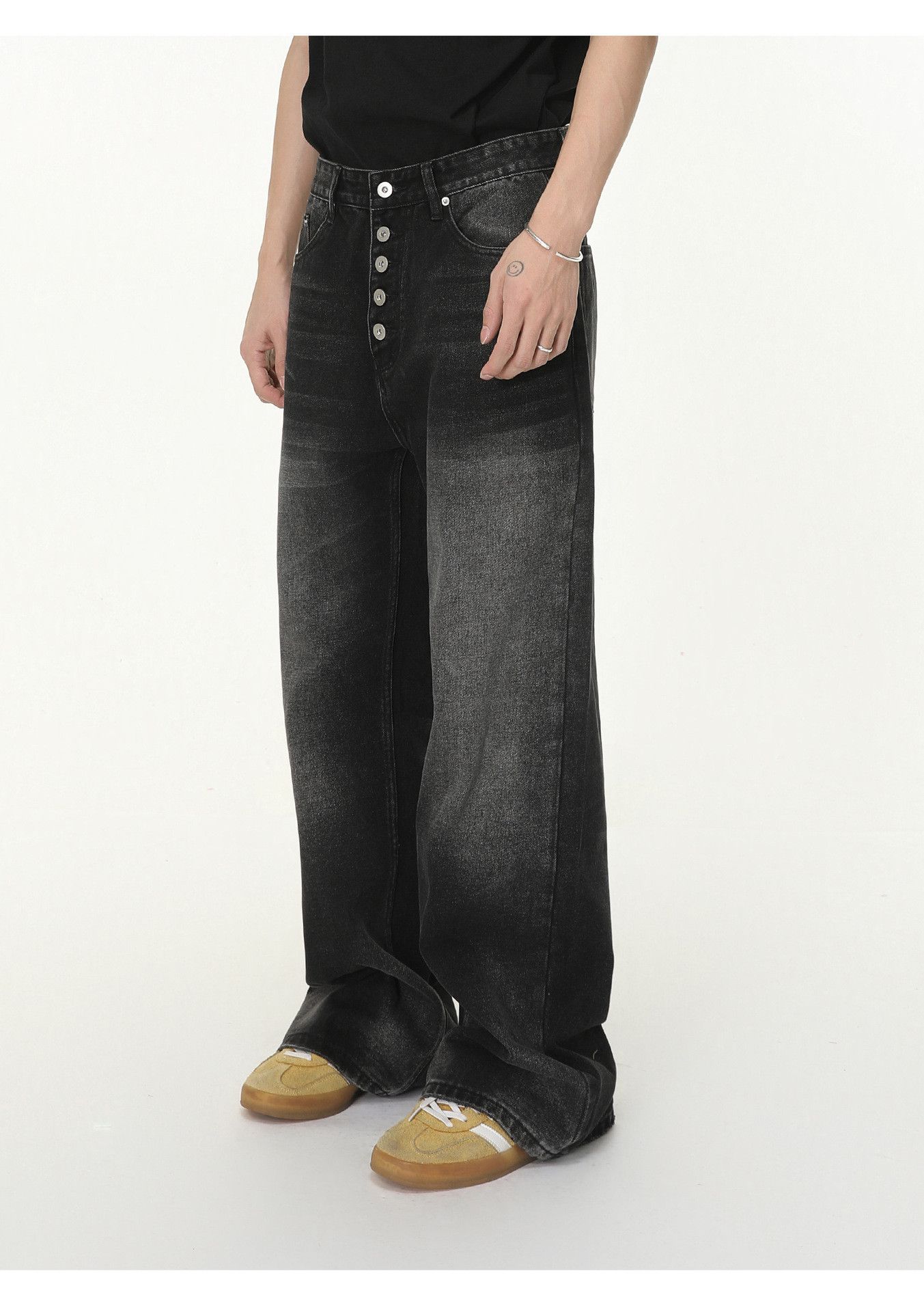 Japanese Brand Men's multi-button loose-fitting washed flared jeans Size US 32 / EU 48 - 2 Thumbnail