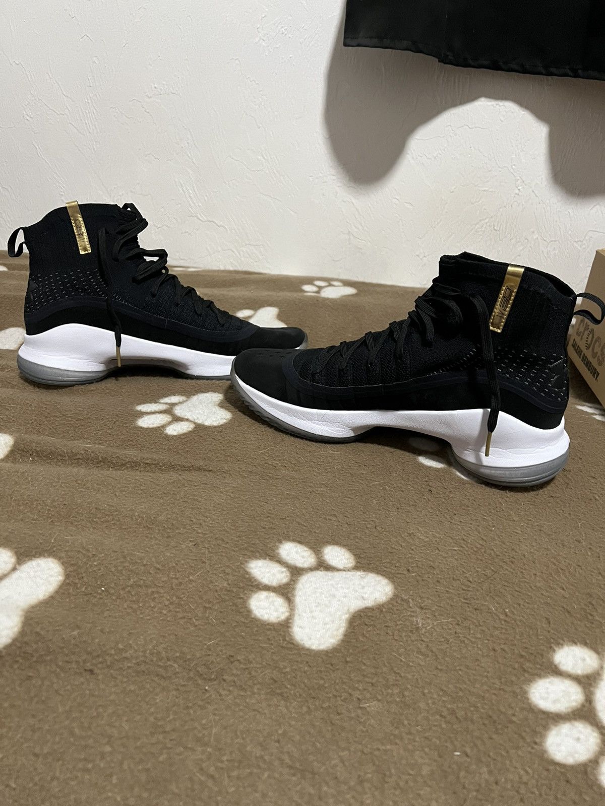 Under Armour Under armor Curry 4 more dimes Size US 10 / EU 43 - 2 Thumbnail