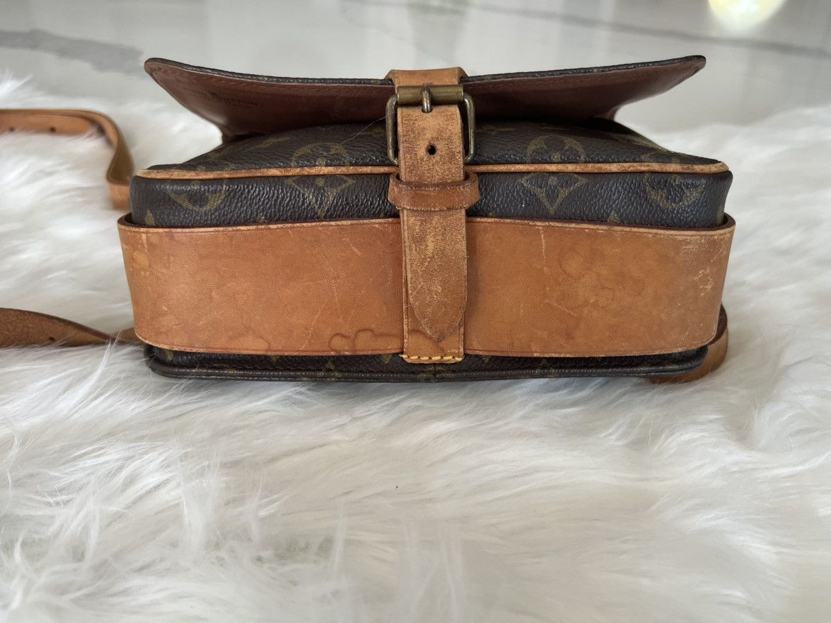 Louis Vuitton Louis Vuitton Cartouchière MM Vintage Crossbody + LV Holder Size ONE SIZE - 4 Thumbnail
