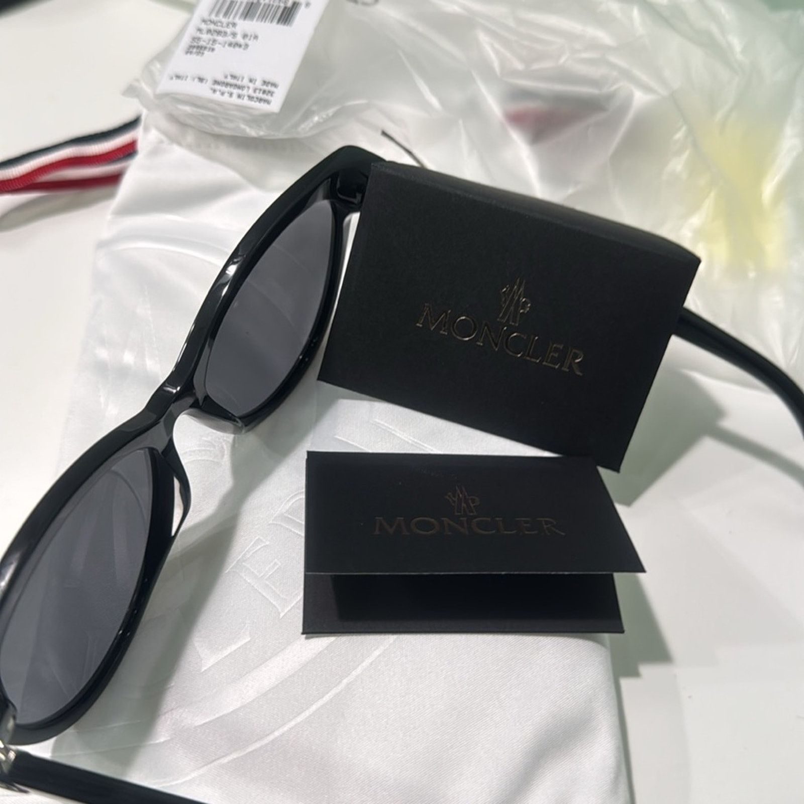 Moncler Moncler 55MM Cat Eye Sunglasses Black Size ONE SIZE - 10 Thumbnail