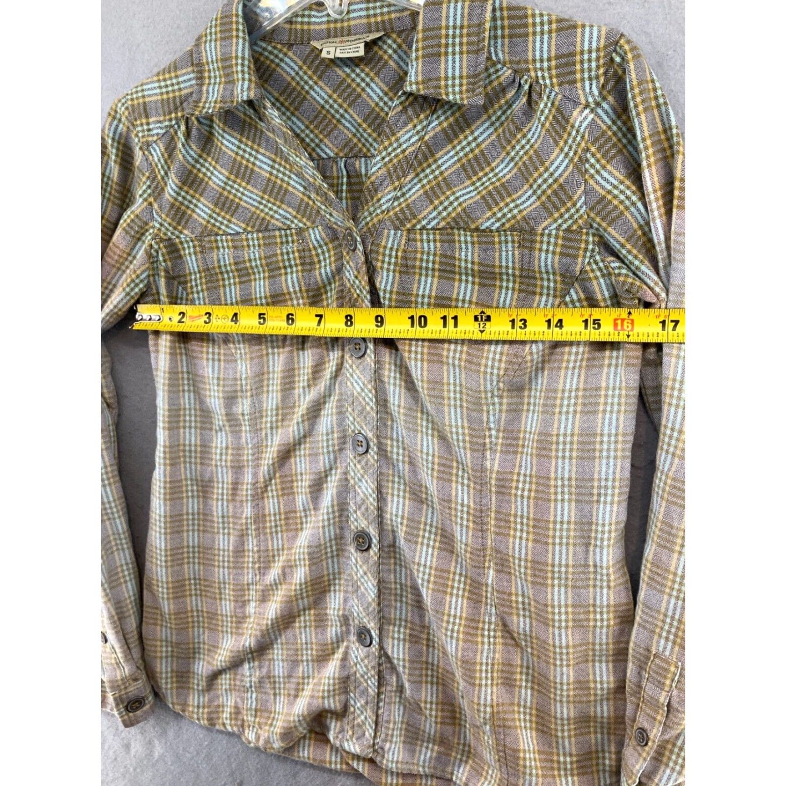 Royal Robbins Royal Robbins Womens Blouse Small Plaid Ombre Outdoor Shirt Adult Small Blue Cotton Polyester Flannel 90s Theme Outdoor Womens Size S / US 4 / IT 40 - 2 Thumbnail