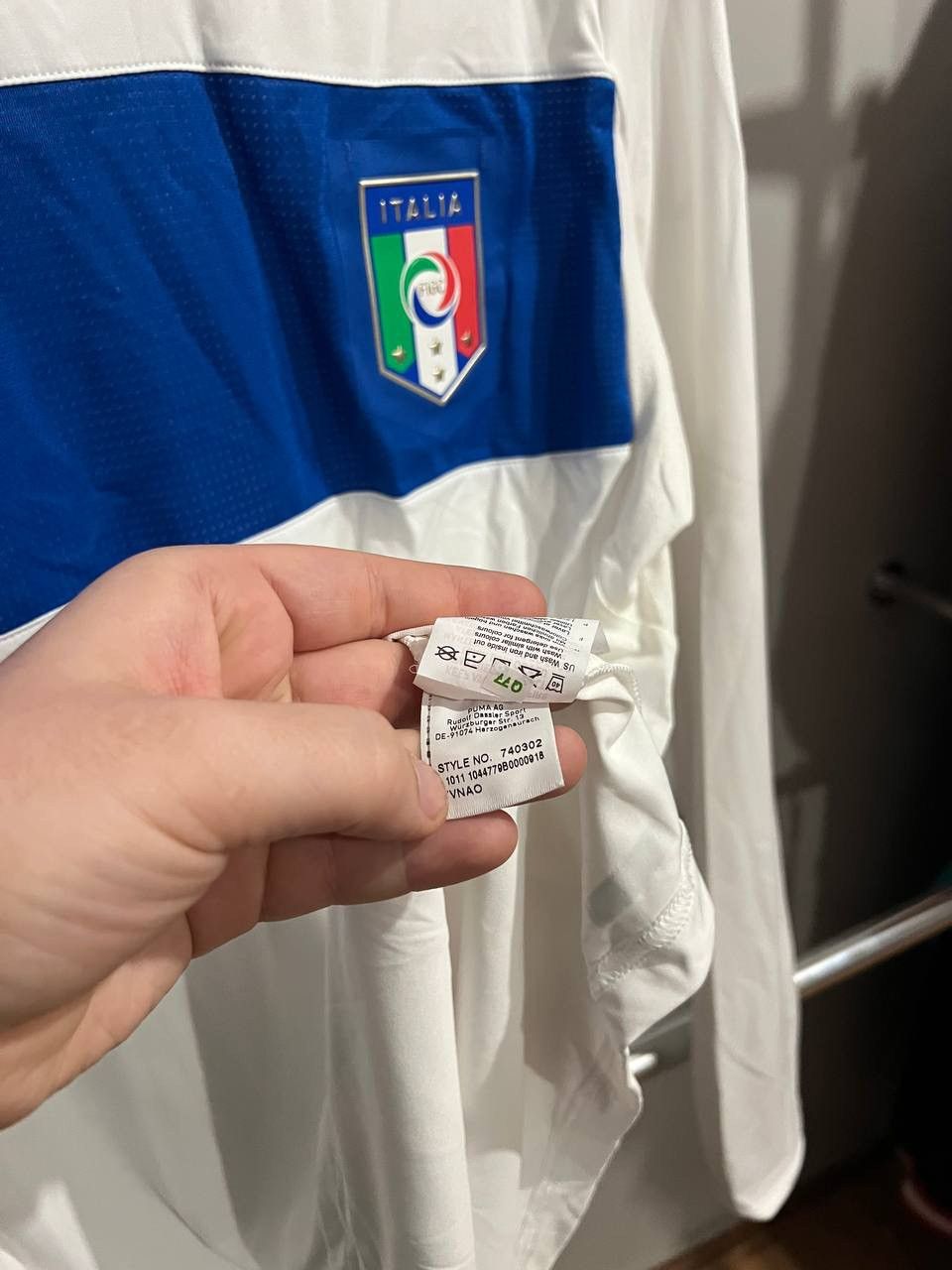 Puma NEW 2012/13 ITALY(ITALIA) TEAM AWAY SOCCER JERSEY SHIRT S Size US S / EU 44-46 / 1 - 10 Thumbnail