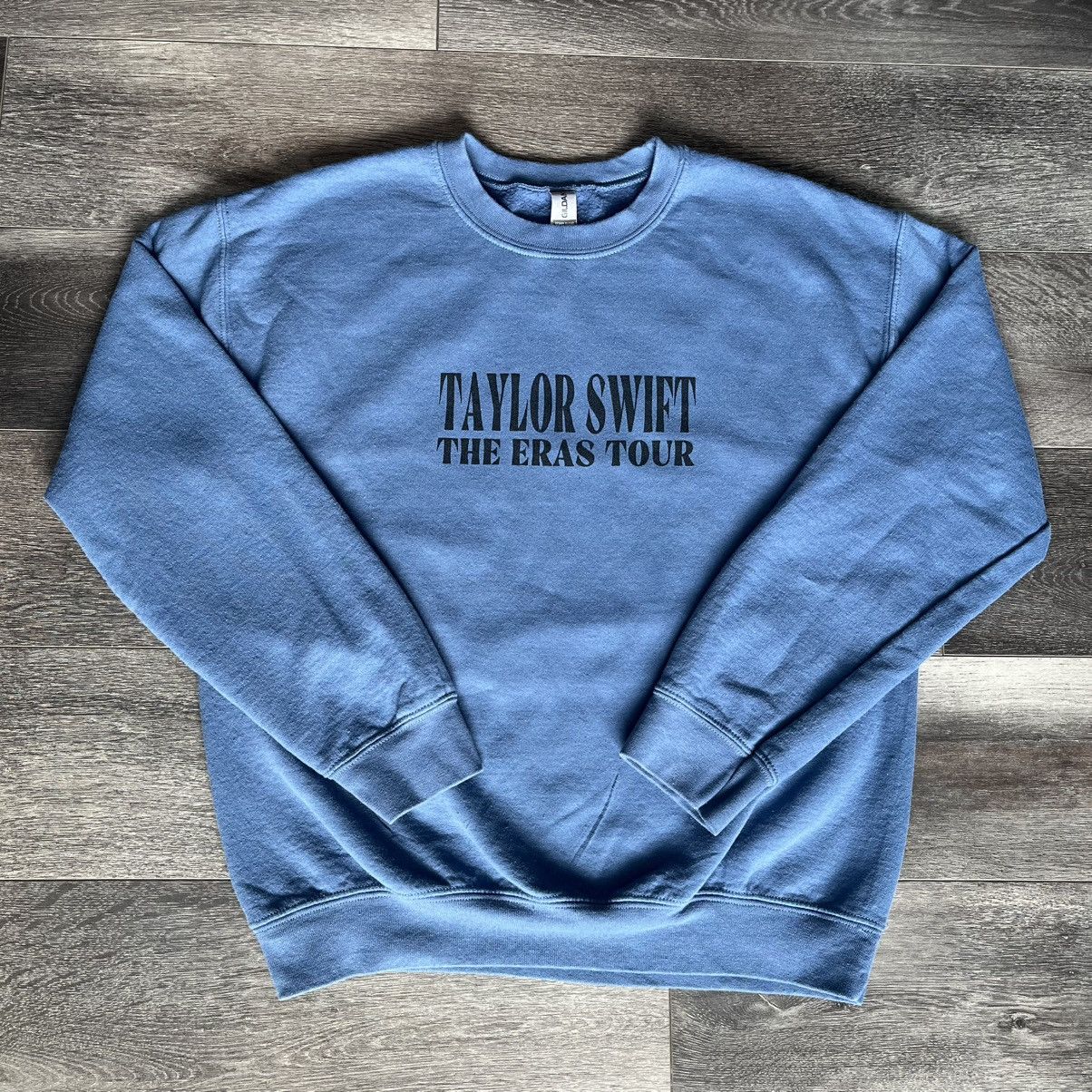 Band Tees × Vintage Taylor Swift The Eras Tour 2023 Merch Crewneck Sweatshirt Size US M / EU 48-50 / 2 - 1 Thumbnail
