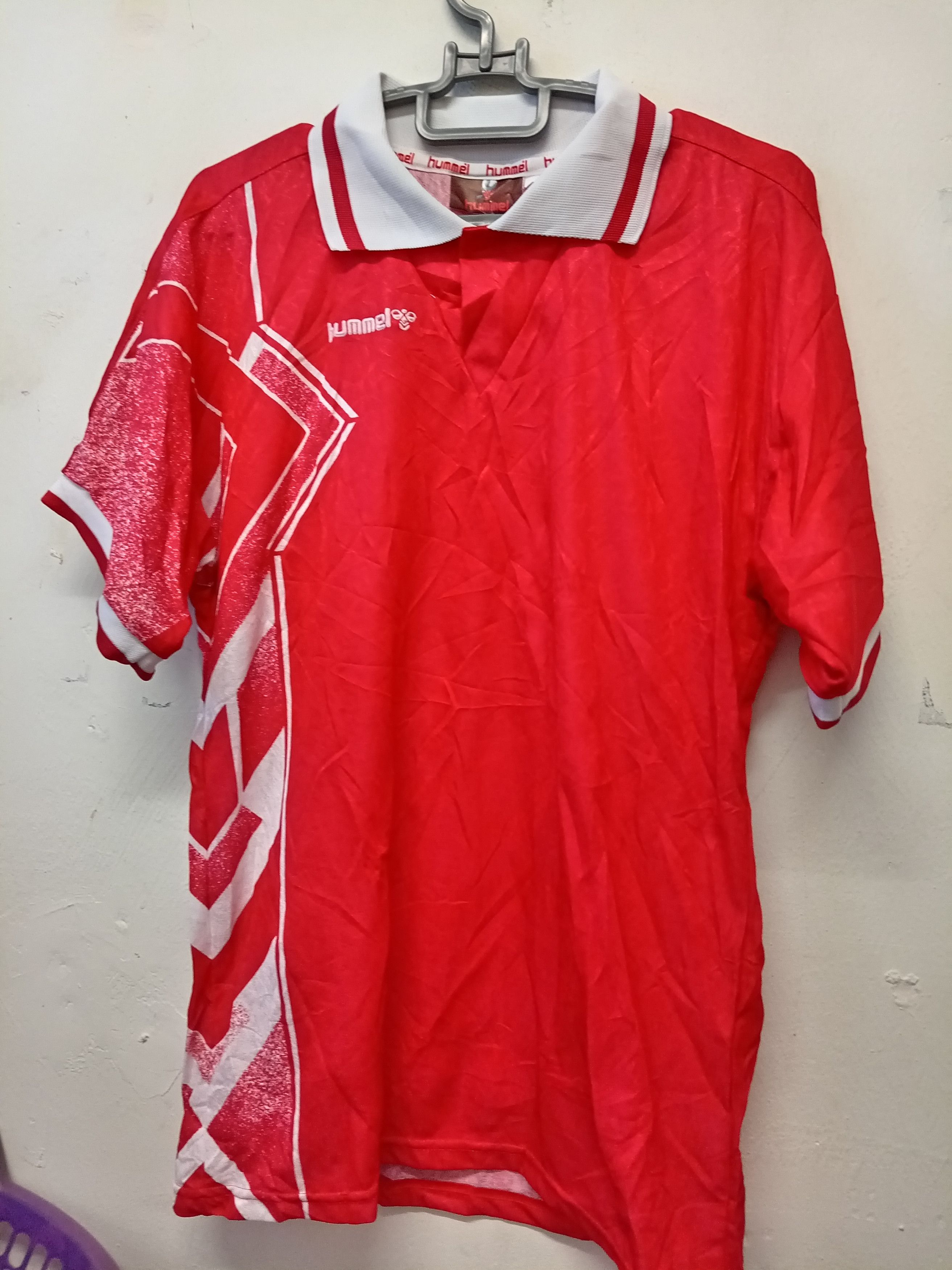 Hummel × Vintage Vintage 90's Hummel template Denmark jersey Size US S / EU 44-46 / 1 - 1 Thumbnail