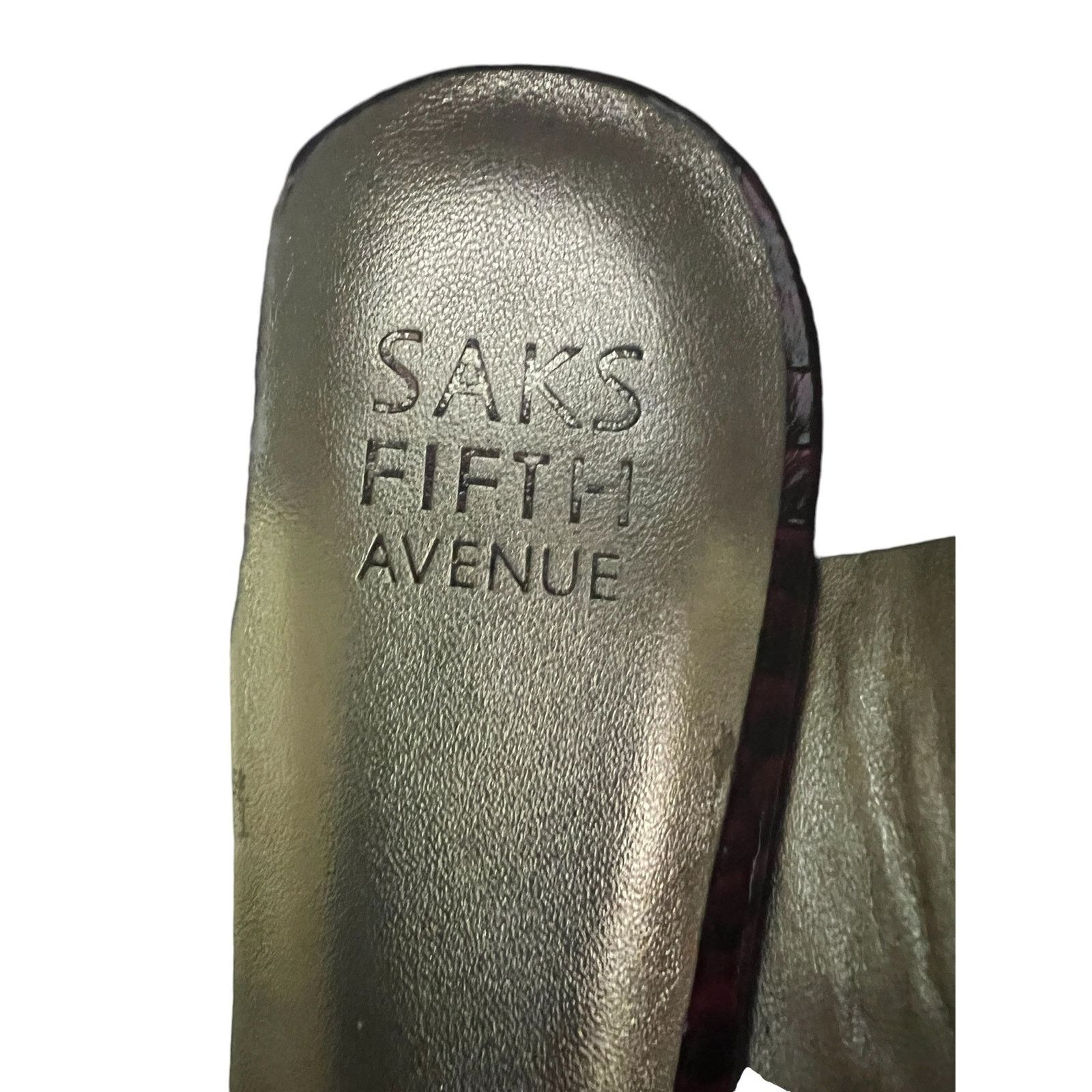 Saks Fifth Avenue Saks Fifth Avenue "Kate" Red Flats w/Lg Gold Chain On Toe 8 Size US 8 / IT 38 - 3 Thumbnail
