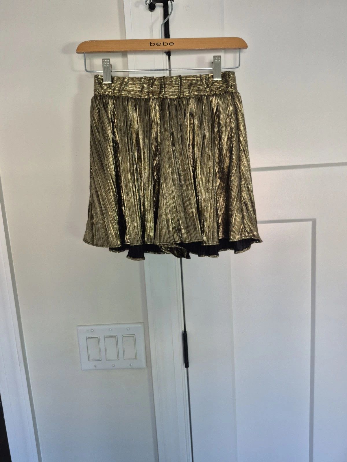 Show Me Your MuMu Show Me Your MUMU Skort Carlos Lame Swing Shorts Pleated XS Size 23" - 7 Thumbnail