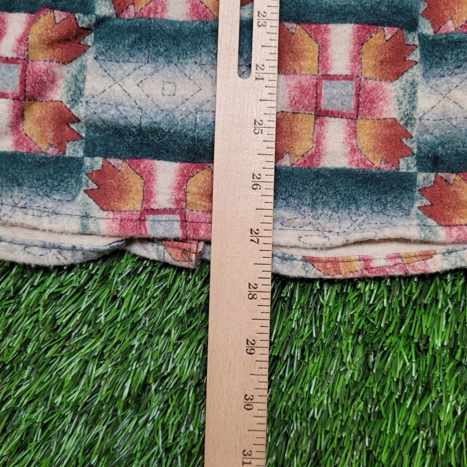 Cabelas VTG Cabela's Aztec Flannel Shirt Womens XL Oversized Chamois Size XL / US 12-14 / IT 48-50 - 7 Thumbnail
