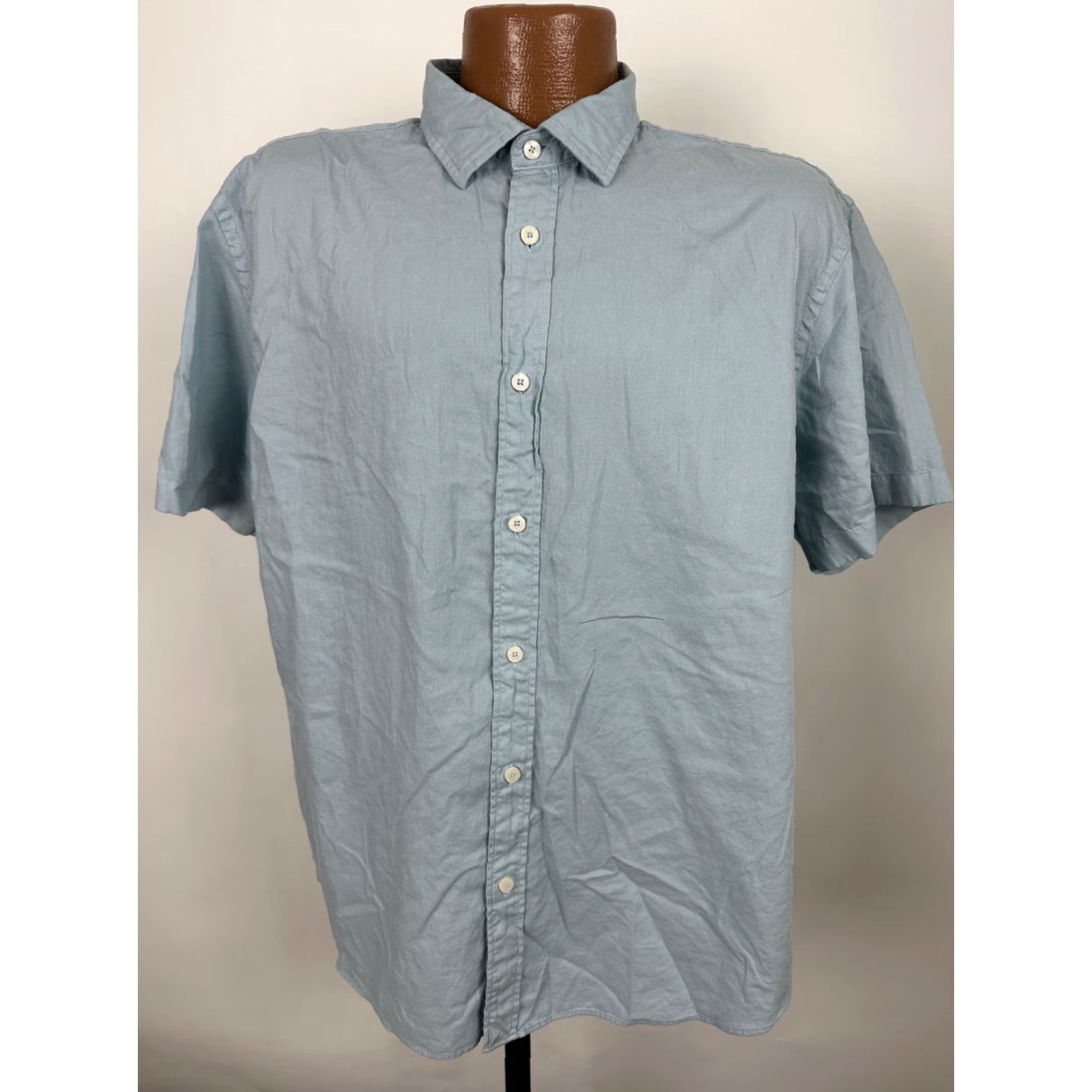 UNTUCKit UNTUCKit Shirt Men XL Light Weight Button Up Twill Cotton Short Sleeve Casual Business Blue 2000s? (no N/A) Size US XL / EU 56 / 4 - 2 Thumbnail