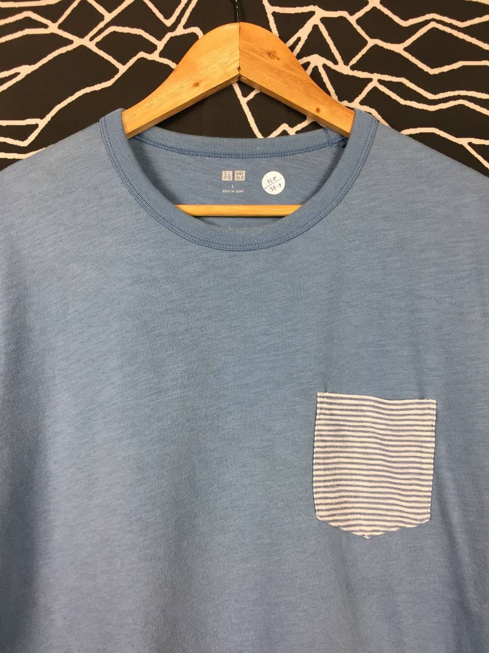 Japanese Brand × Uniqlo Uniqlo Crew Neck Casual Essential Pocket Tee Size US L / EU 52-54 / 3 - 3 Thumbnail