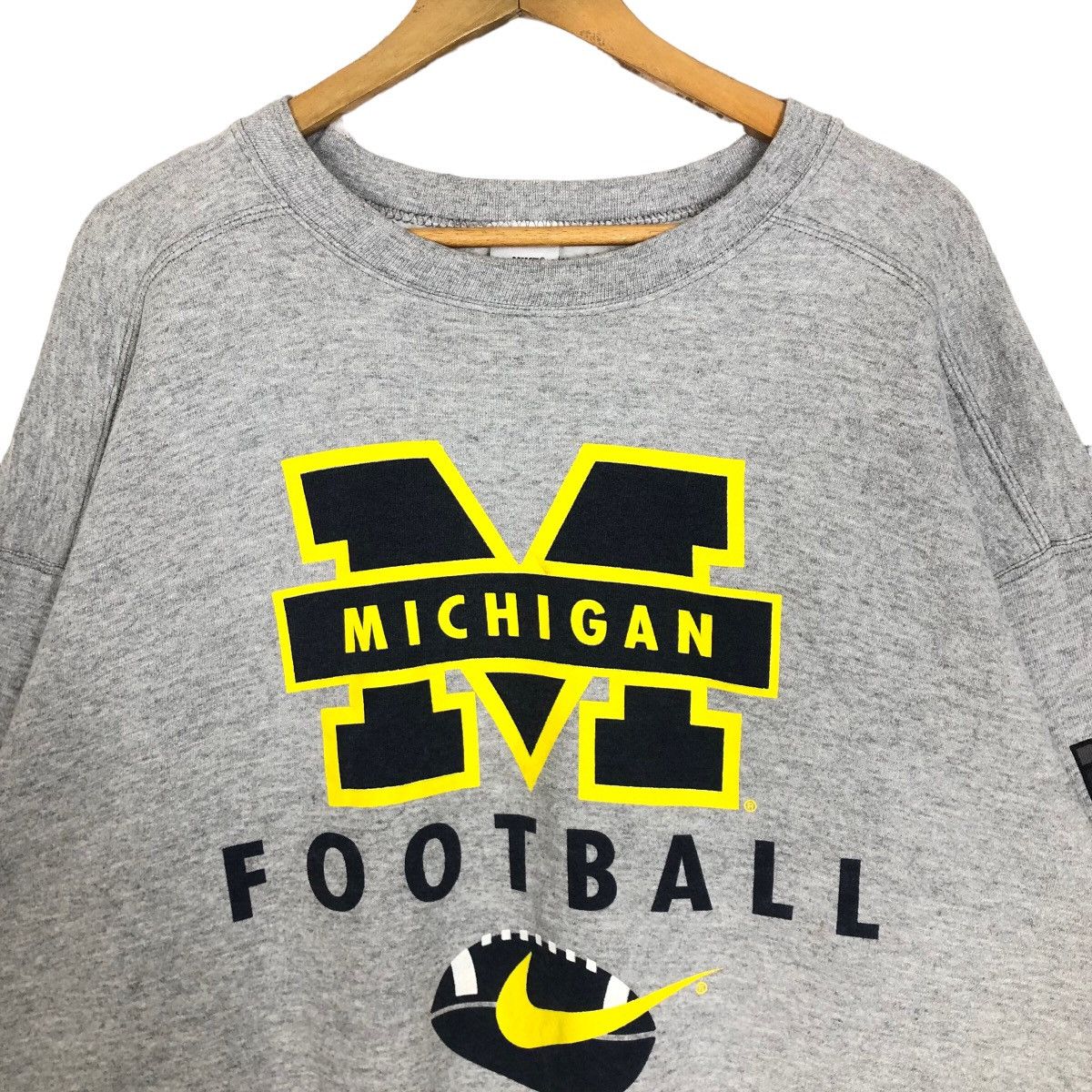 NCAA Vintage 90s Nike Swoosh X University Of Michigan Sweatshirt Size US XL / EU 56 / 4 - 6 Thumbnail