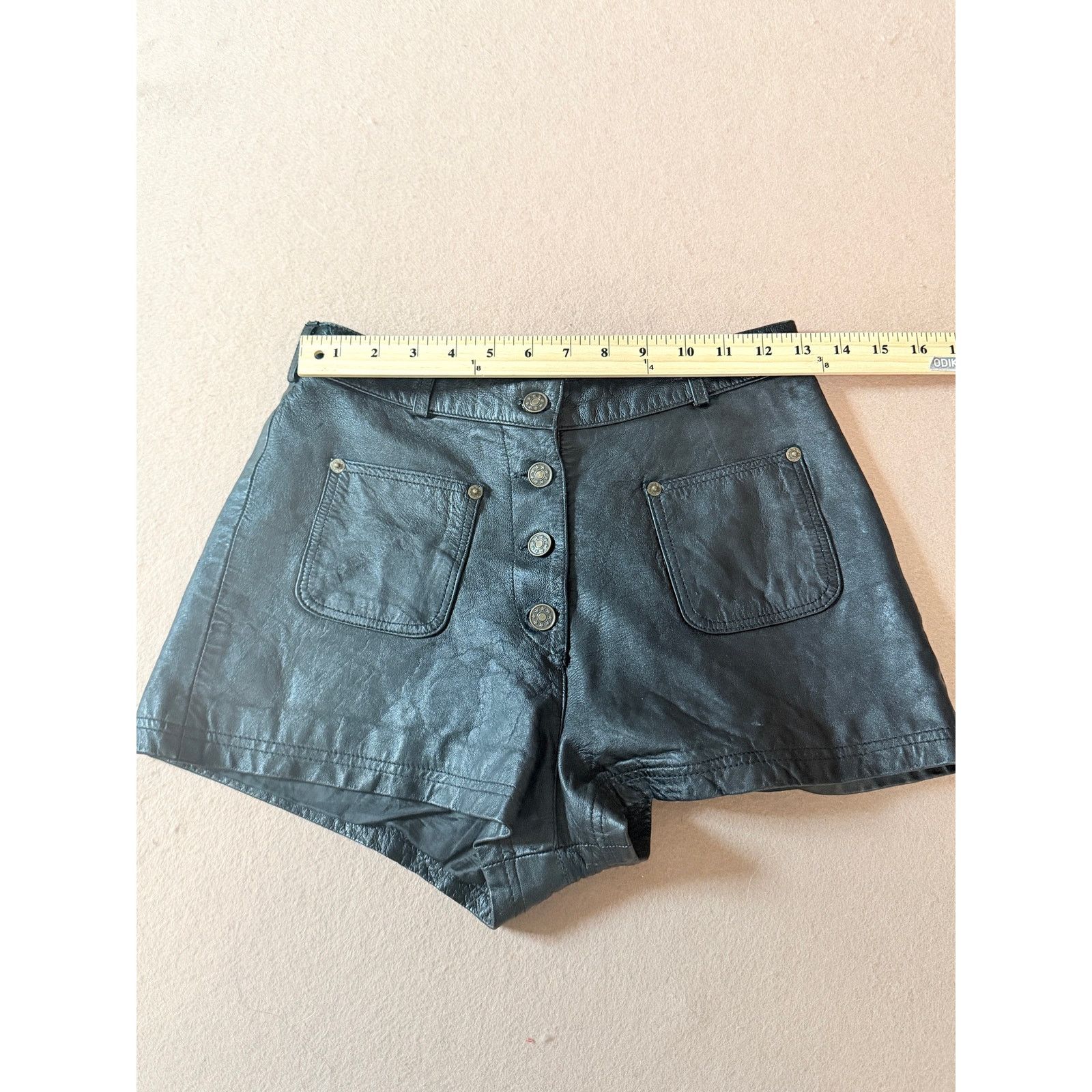 Other Vintage leather black shorts leather king small 26W grunge Size 26" / US 2 / IT 38 - 3 Thumbnail