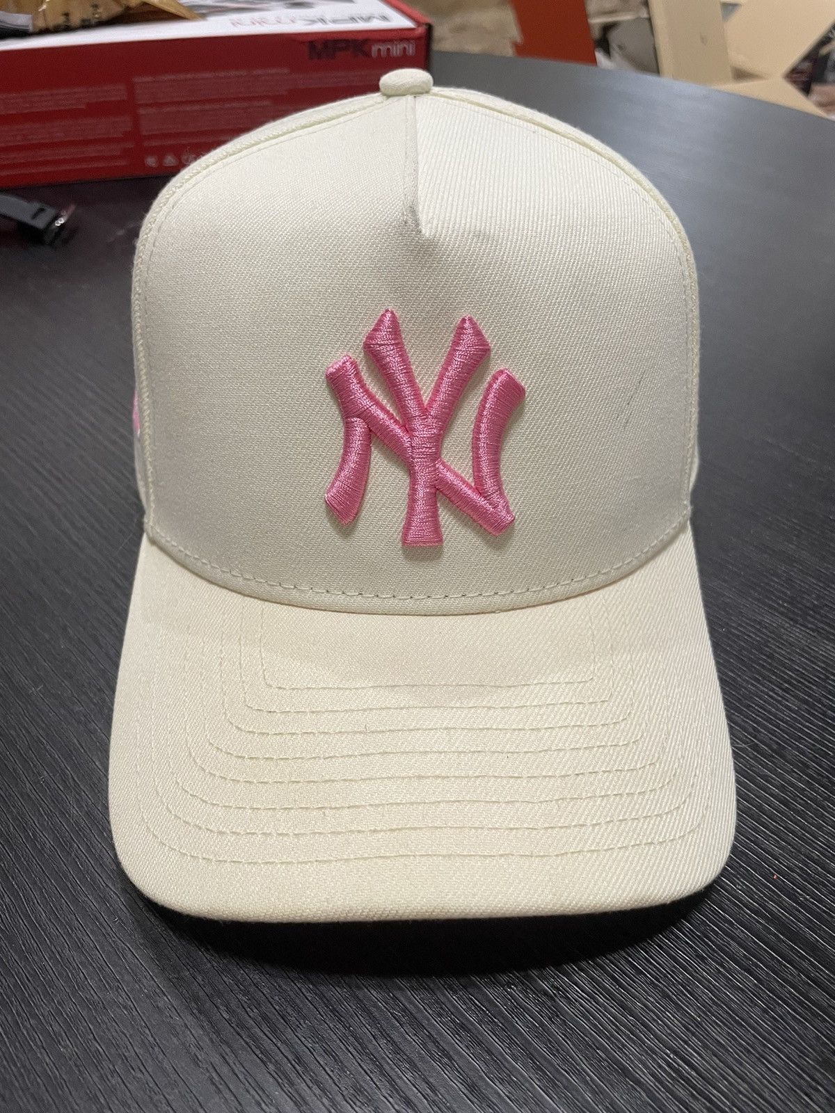 New Era NY Yankees Cooperstown Collection Pink UV Cream Pink Size ONE SIZE - 1 Thumbnail