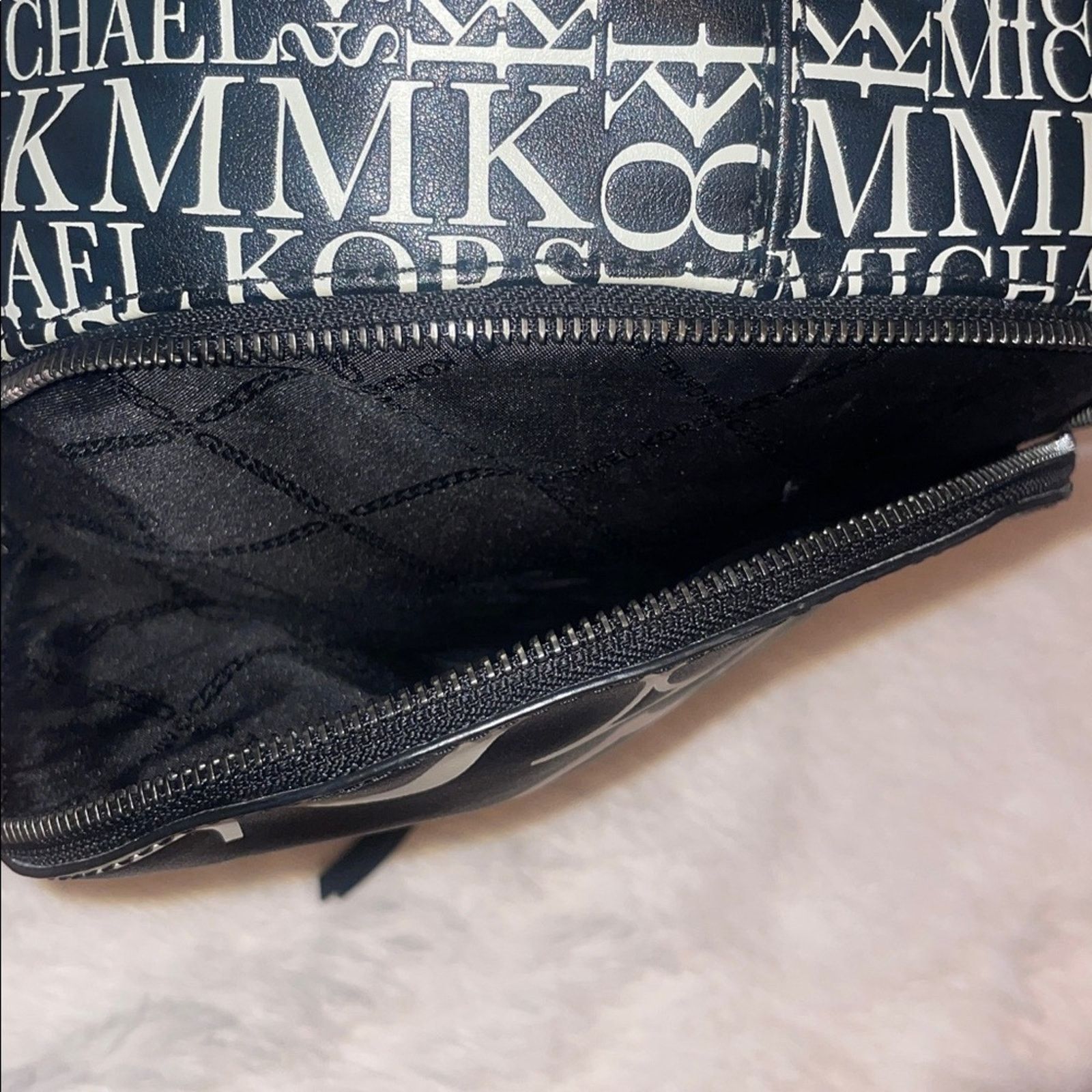 Michael Kors Michael Kors Rhea Zip Medium Leather Backpack Black White Size ONE SIZE - 11 Thumbnail