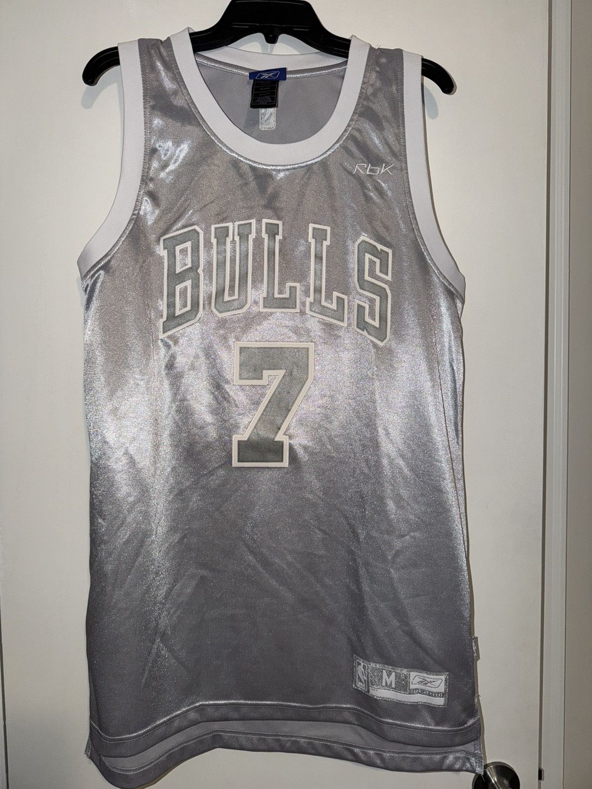 Reebok Ben Gordon Chicago Bulls Jersey M White Ice Platinum Reebok Size US M / EU 48-50 / 2 - 1 Thumbnail