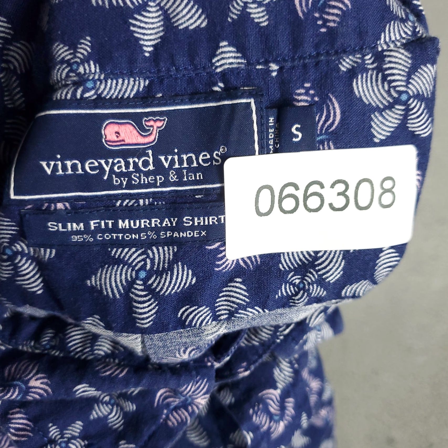 Vineyard Vines Vineyard Vines Shirt Mens Small Blue Floral Button Up Short Sleeve Size US S / EU 44-46 / 1 - 6 Thumbnail