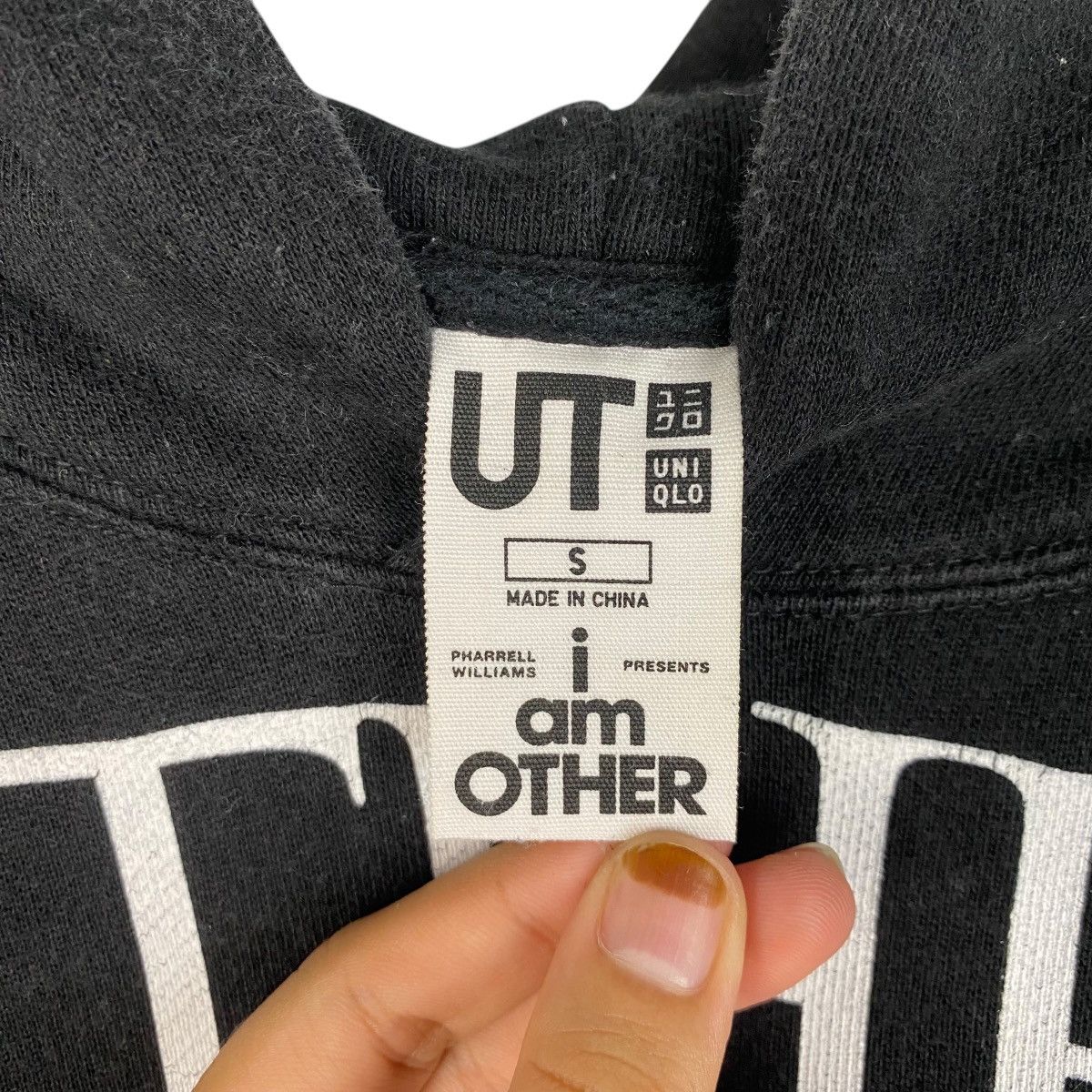 Uniqlo × Vintage Vintage Uniqlo Hoodie Embroidered Sweatshirt Black Size US S / EU 44-46 / 1 - 7 Thumbnail