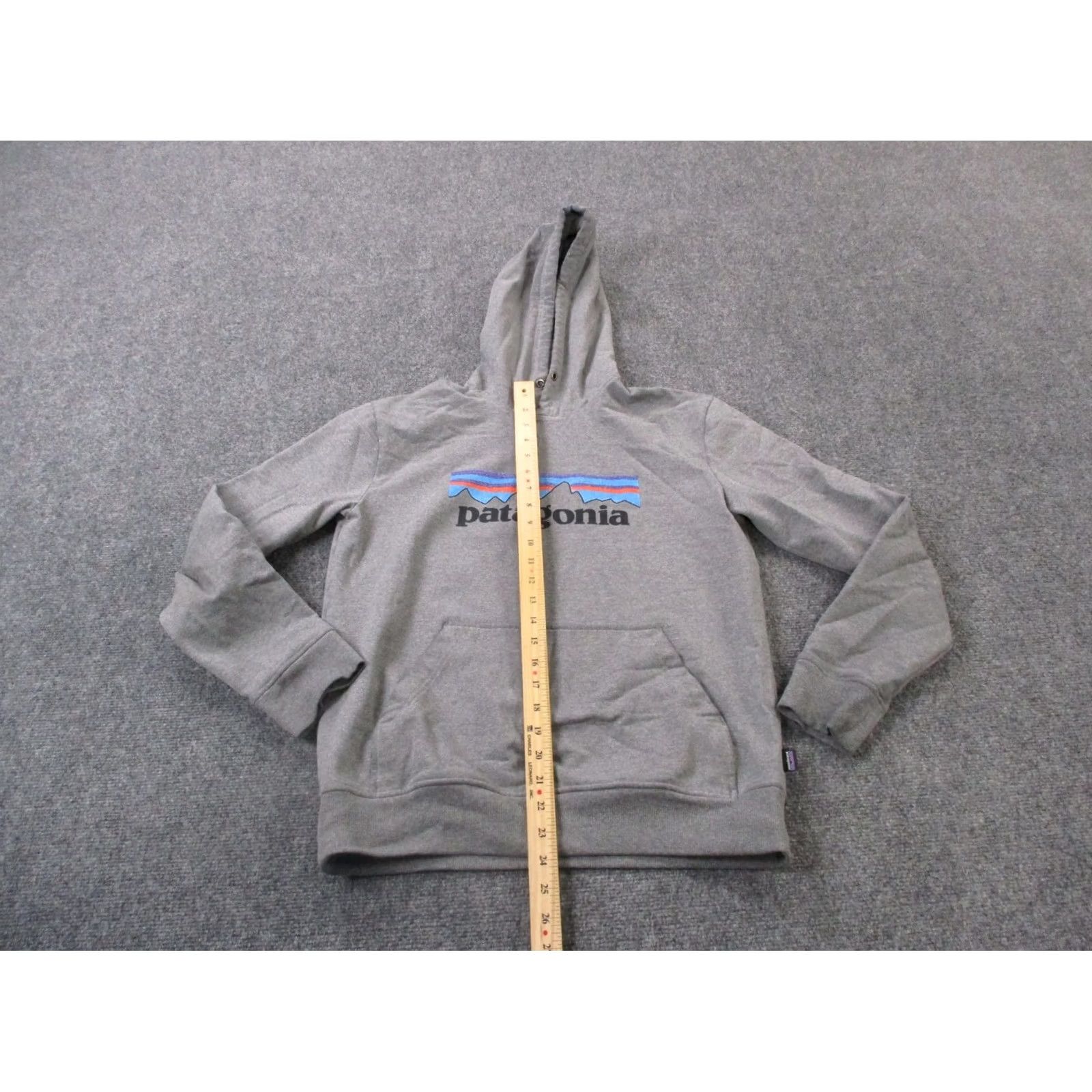 Patagonia Patagonia Hoodie Mens S Gray Logo Pullover Sweatshirt Regular Fit Hooded Knit Front Logo Size US S / EU 44-46 / 1 - 3 Thumbnail