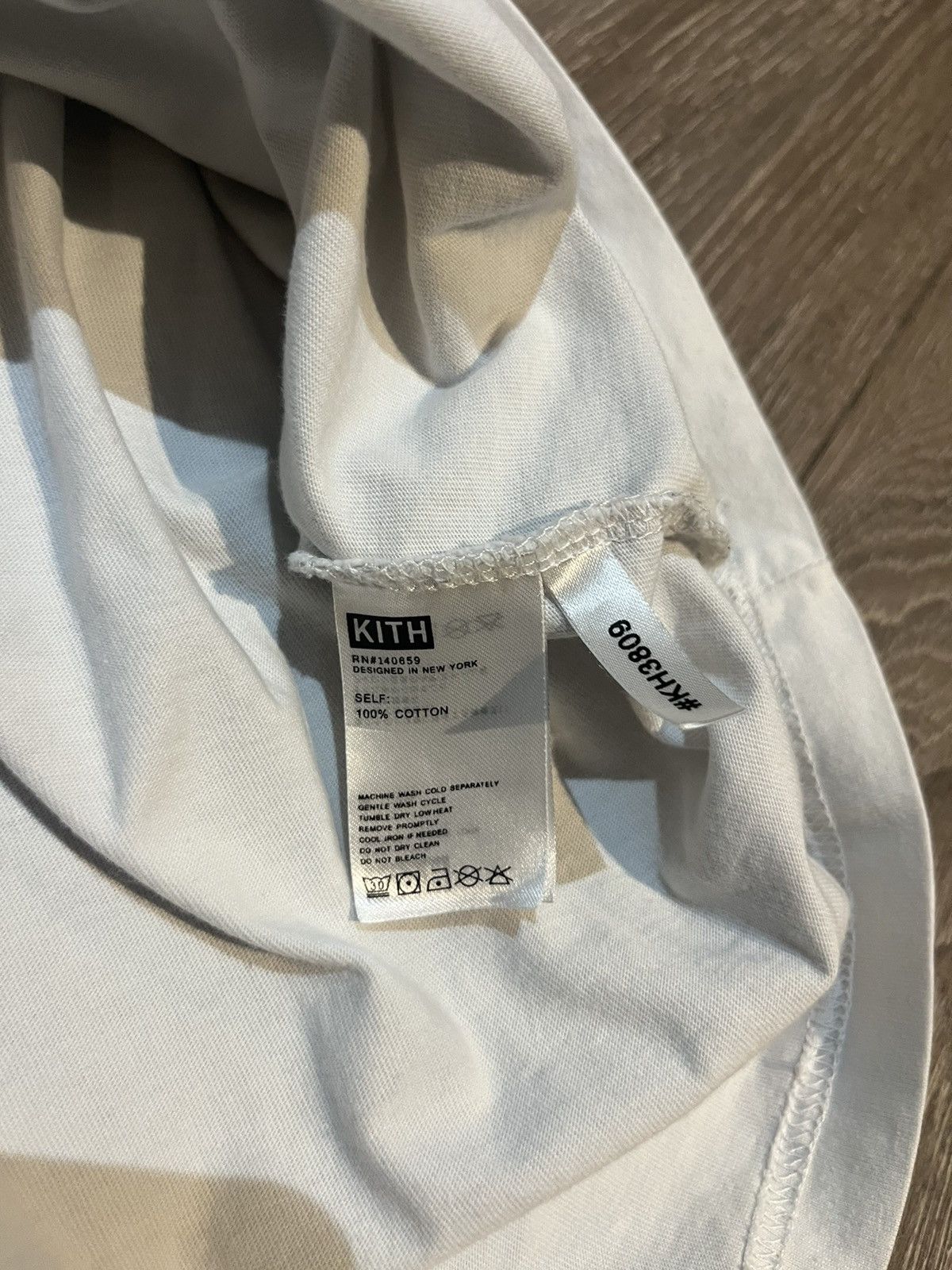 Kith Kith x looney tunes tee Size US L / EU 52-54 / 3 - 5 Thumbnail