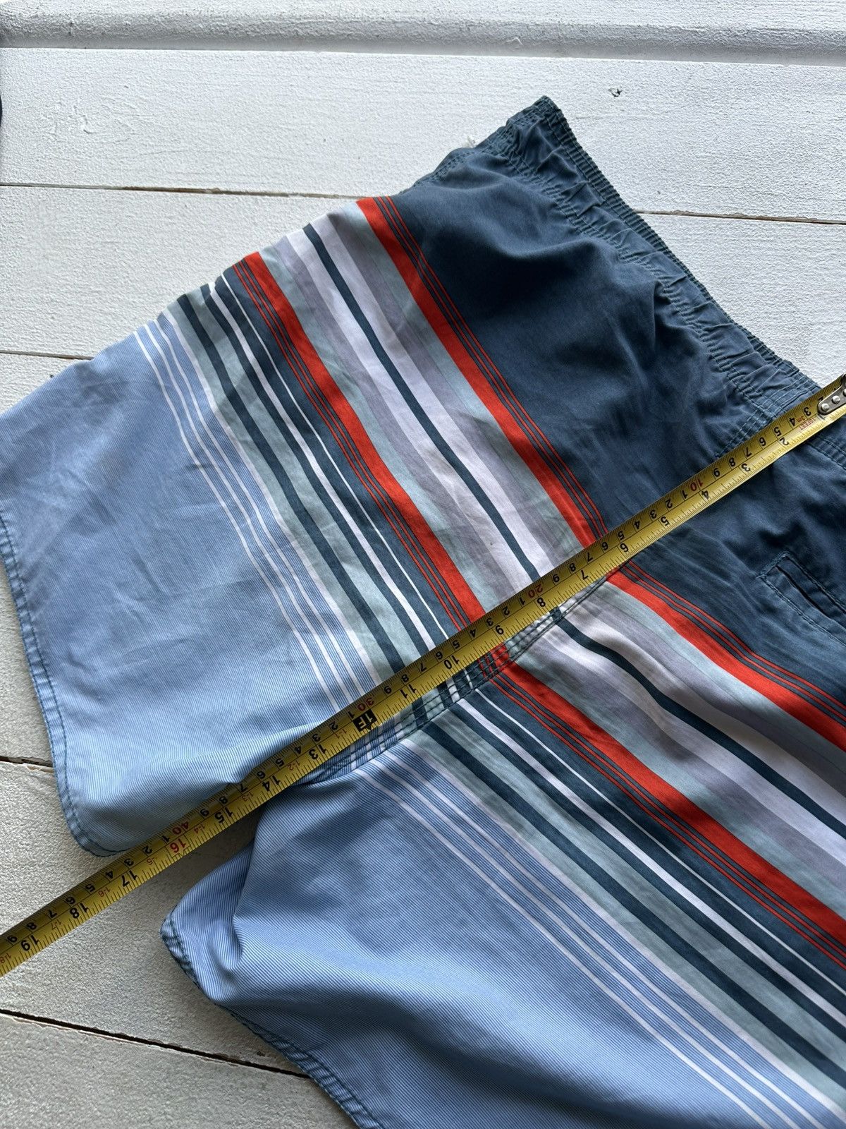 Billabong 🚨RARE BILLABONG BIG LOGO SWIMM SHORTS Y2K SURF VINTAGE Size US 37 - 10 Thumbnail