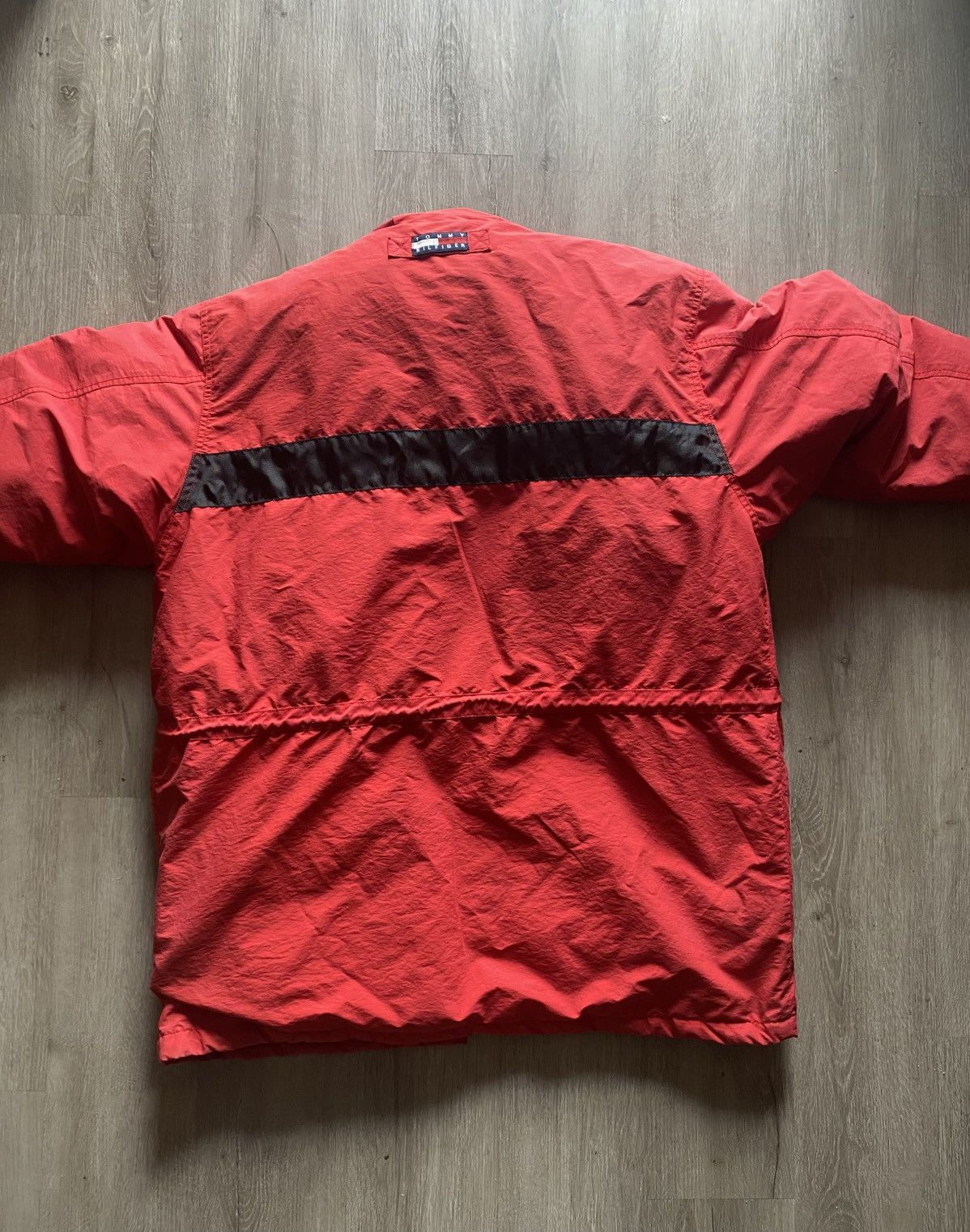 Vintage Vintage 90s Tommy Hilfiger Red Parka Jacket Size US S / EU 44-46 / 1 - 5 Thumbnail