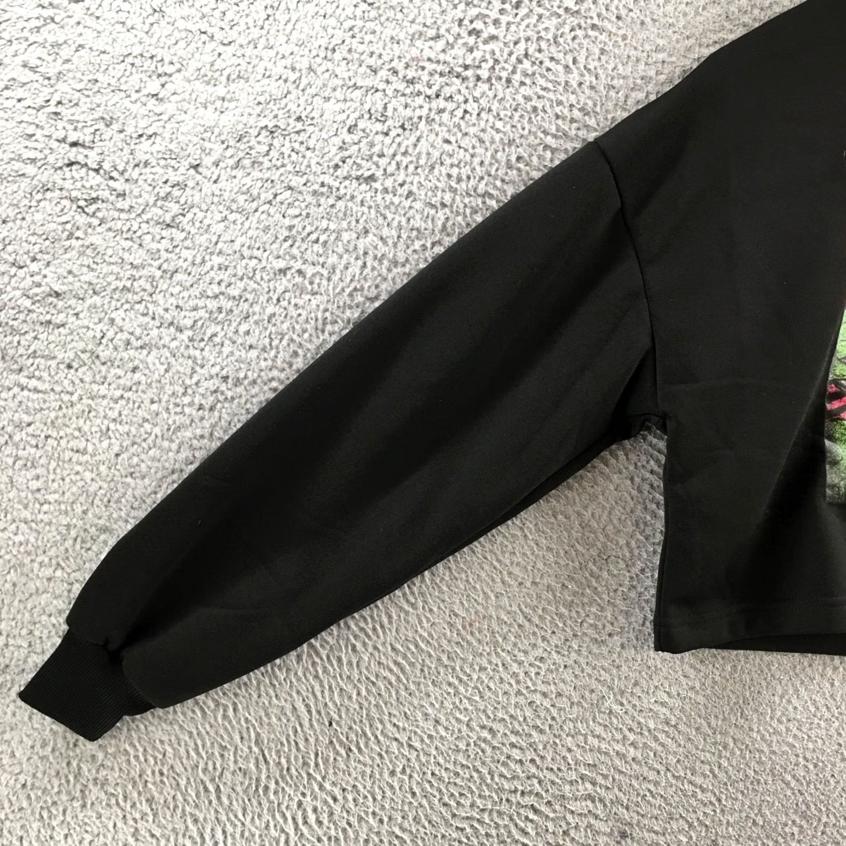 Vintage ROMWE Sweatshirt Cropped Womens M Black Graphic Frankenstein Selfie Long Sleeve Pullover Casual Fall Winter Size M / US 6-8 / IT 42-44 - 5 Thumbnail