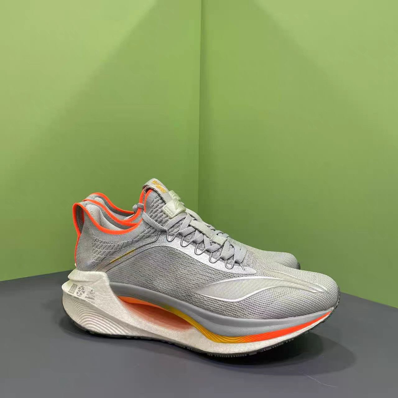 Li-Ning Li-Ning Big JueYing Boom Grey Orange Running Shoes K15 Size US 10 / EU 43 - 3 Thumbnail