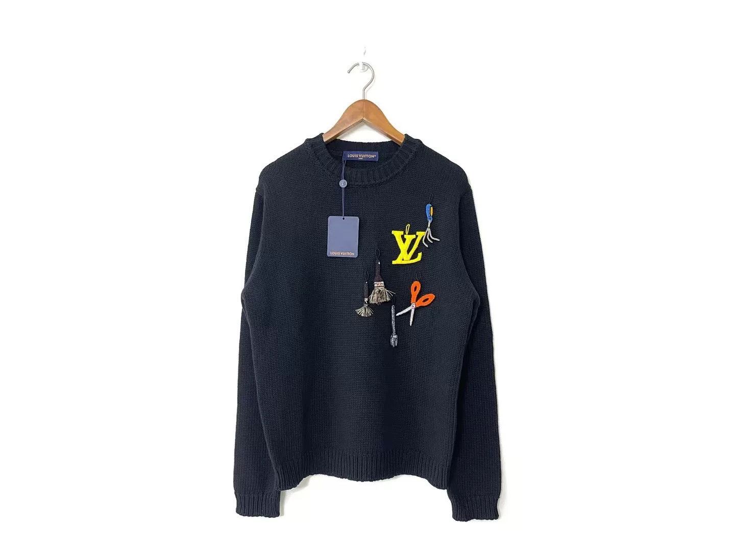 Louis Vuitton Louis Vuitton Sweater M Women Size M / US 6-8 / IT 42-44 - 1 Thumbnail
