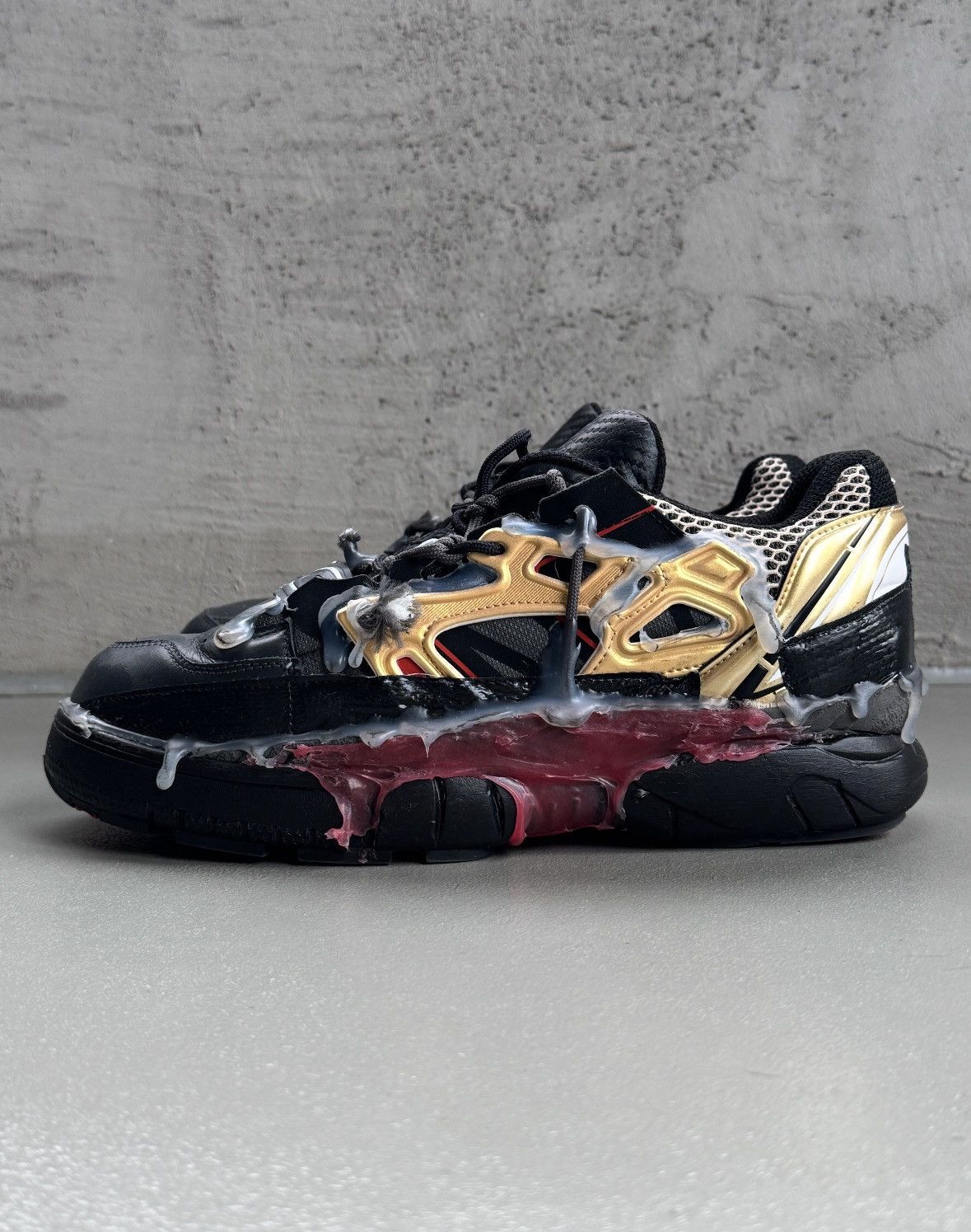 Maison Margiela Maison Margiela Fusion Sneakers Black Gold Red AW18 Size US 9 / EU 42 - 2 Thumbnail