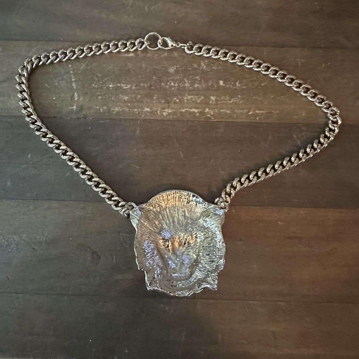 Other Chunky gold tone lions head necklace Size ONE SIZE - 4 Thumbnail