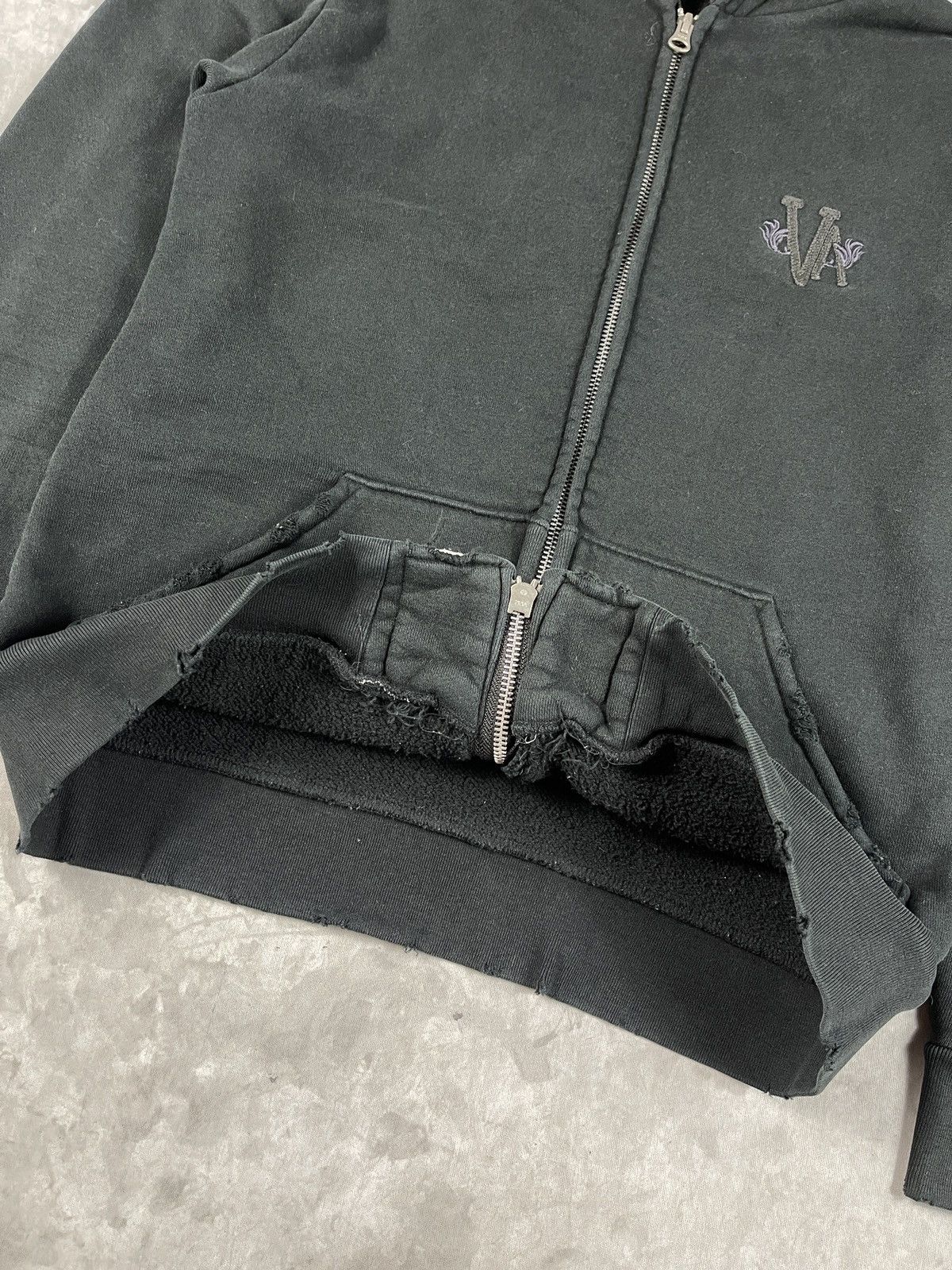 If Six Was Nine 2000s Vanquish Gold Japan Pullover Distressed Zip Up Hoodie Size US M / EU 48-50 / 2 - 7 Thumbnail