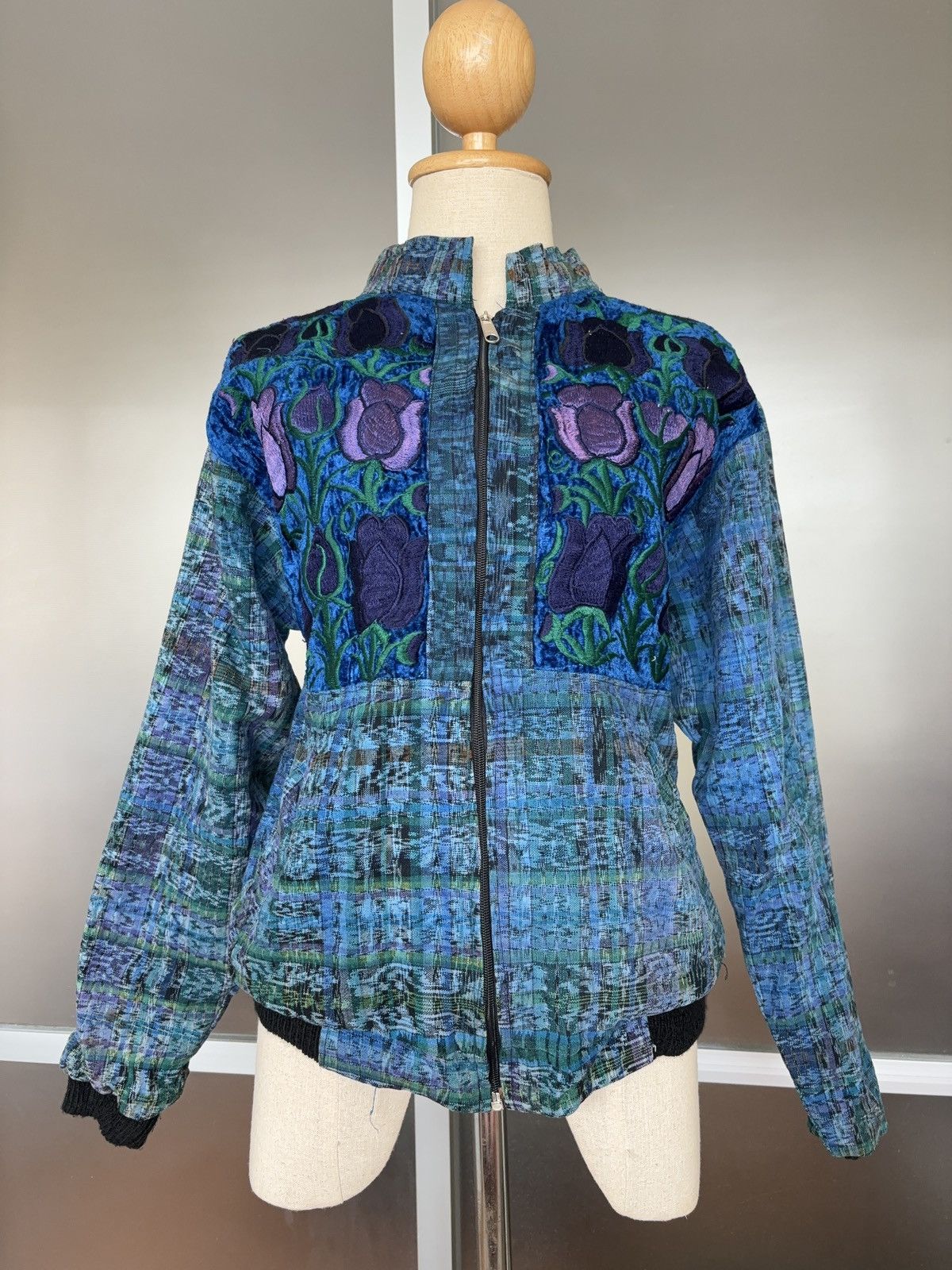 Vintage Vintage Guatemala Embroidered Bomber Jacket Size M / US 6-8 / IT 42-44 - 3 Thumbnail