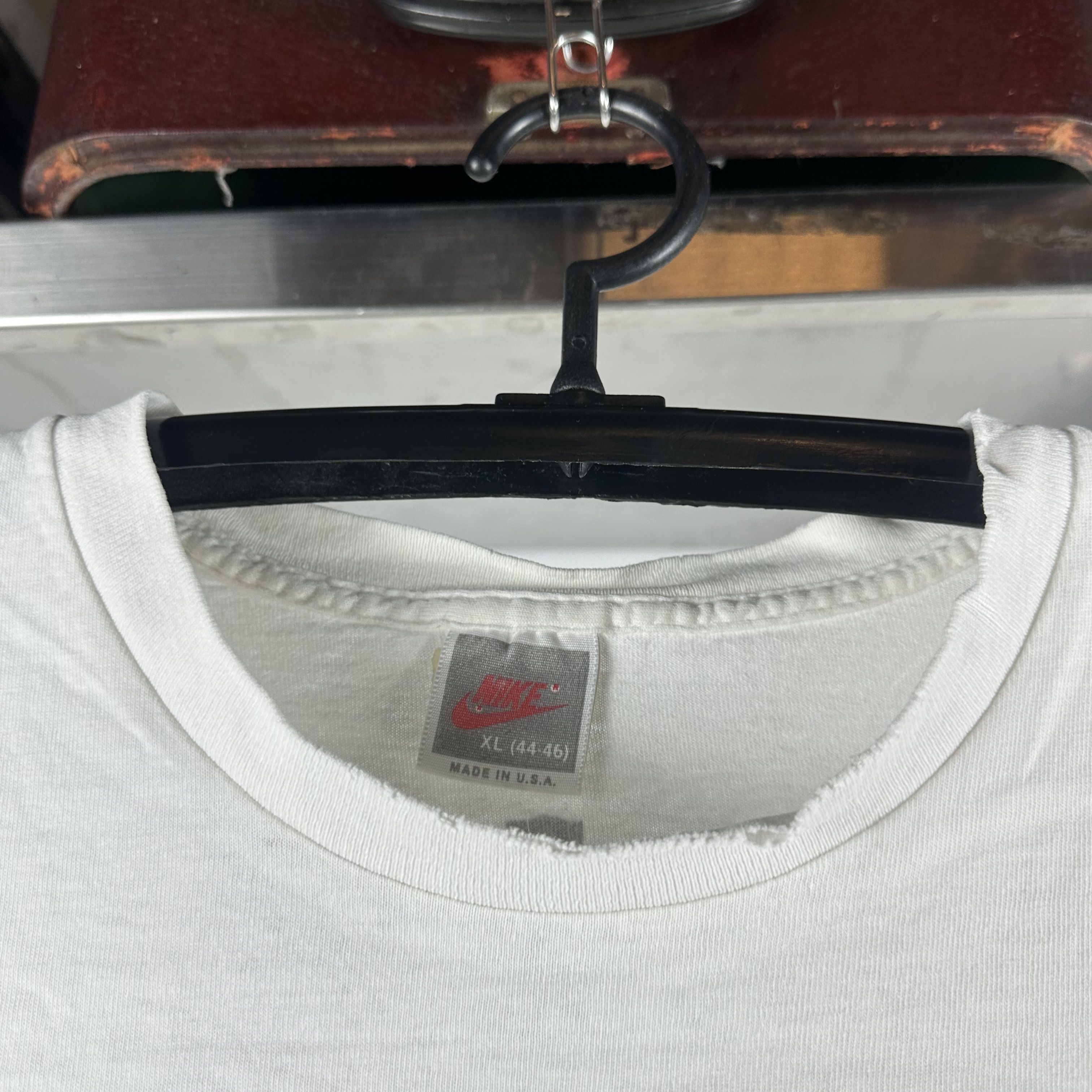 Vintage 90s Nike Air Max Light Sneakers Promo Single Stitch T-Shirt Size US XL / EU 56 / 4 - 6 Thumbnail