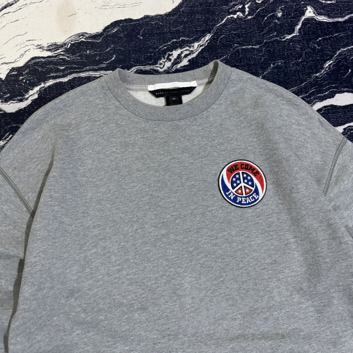 Marc by Marc Jacobs Marc by marc jacobs “we come in peace” sweatshirt Size US XS / EU 42 / 0 - 2 Thumbnail