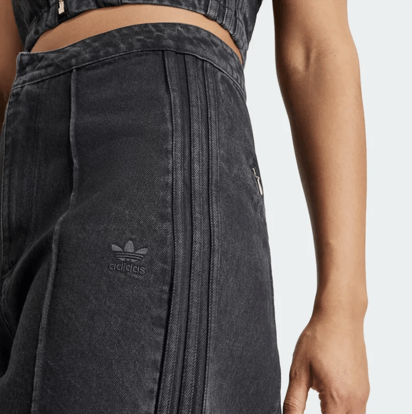 Adidas ADIDAS ORIGINALS X KSENIASCHNAIDER 3 STRIPE JEANS Size 32" / US 10 / IT 46 - 2 Thumbnail