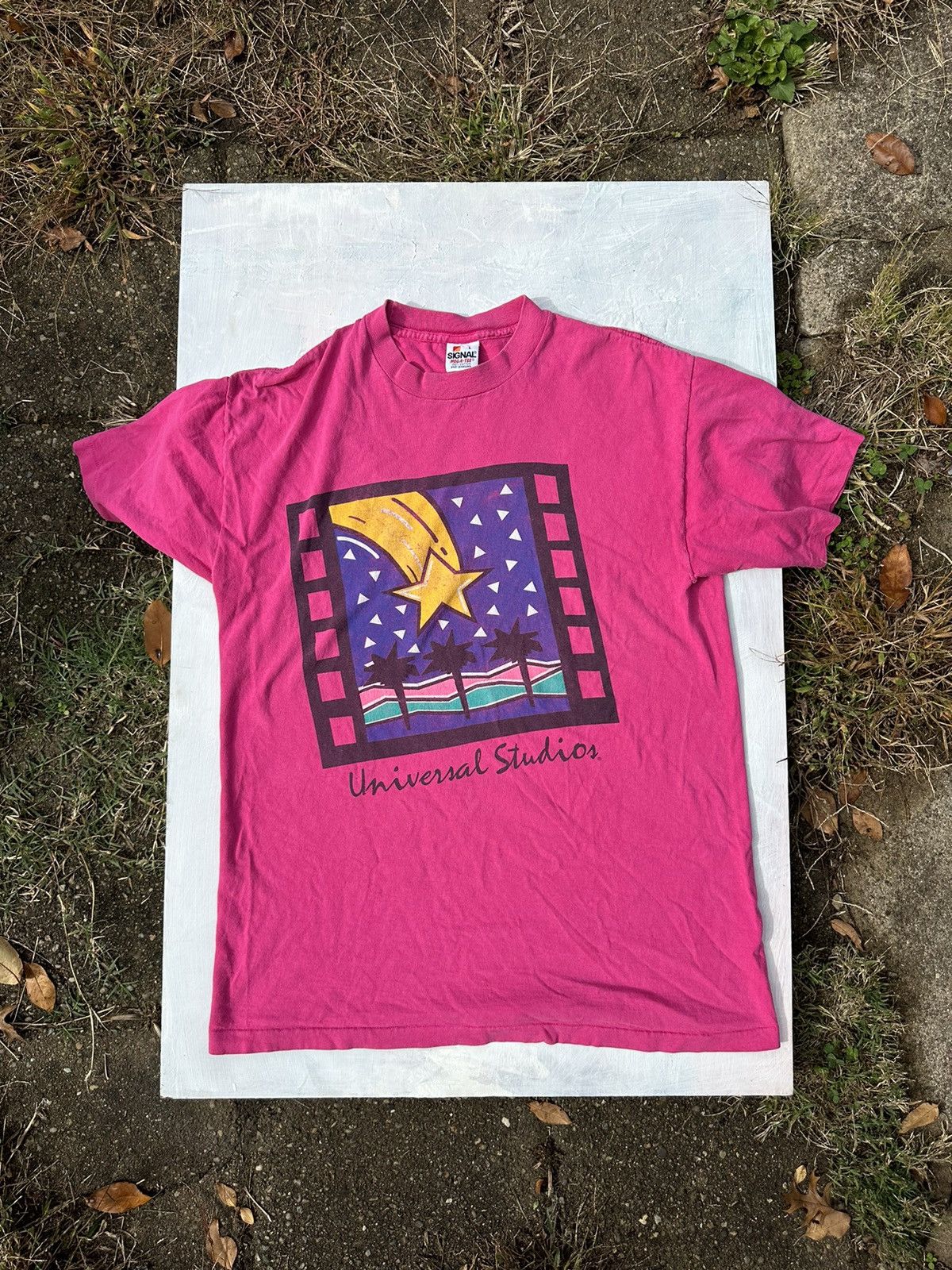 Universal Studios × Vintage Crazy vintage 90s universal studios Orlando FL USA Size US L / EU 52-54 / 3 - 1 Thumbnail