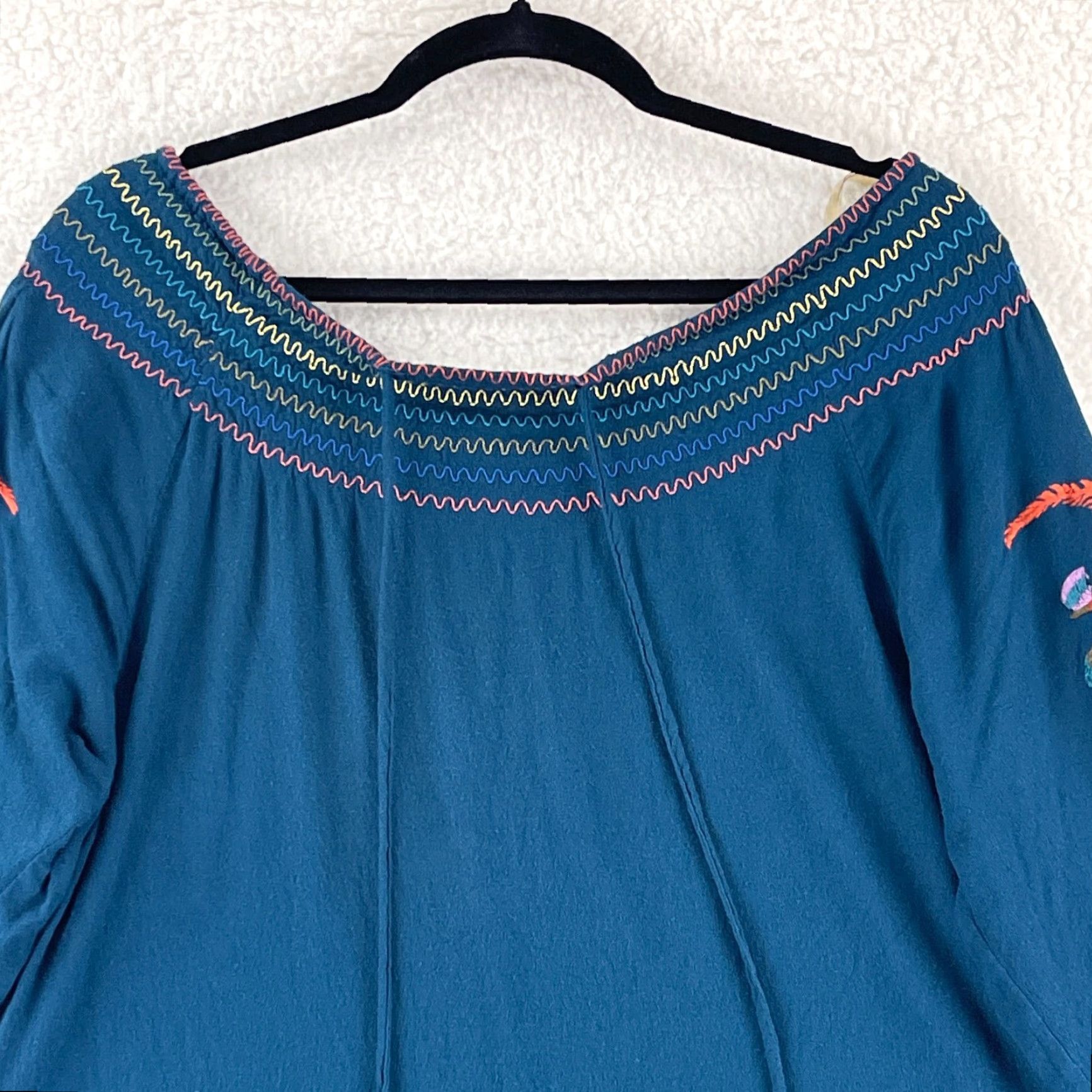 Vintage Umgee Blue Off Shoulder Floral Embroidered Shirt Womens Pullover Size M Size M / US 6-8 / IT 42-44 - 3 Thumbnail