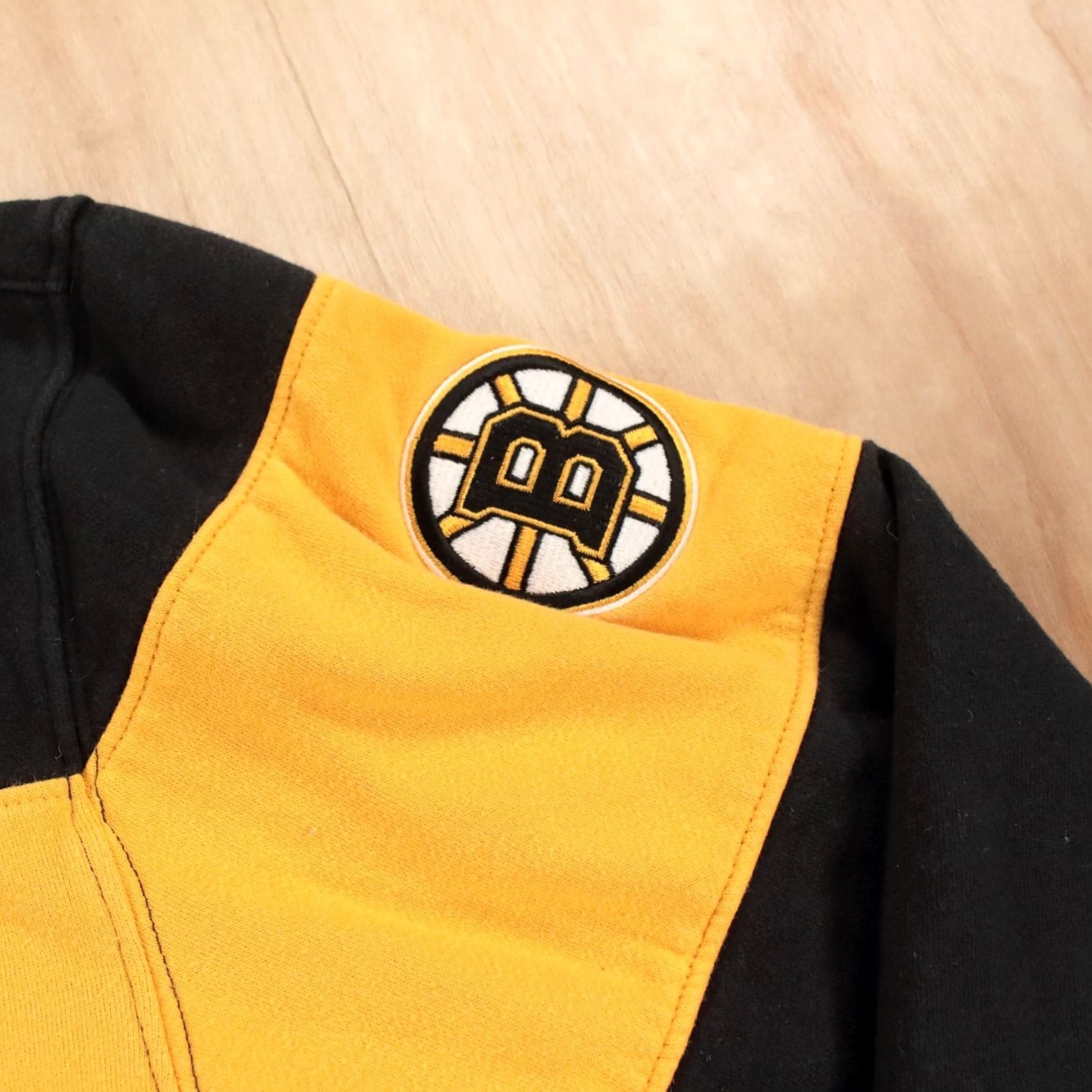 Reebok REEBOK Face Off Boston Bruins embroidered full zip hoodie sweatshirt LARGE y2k Size US L / EU 52-54 / 3 - 4 Thumbnail