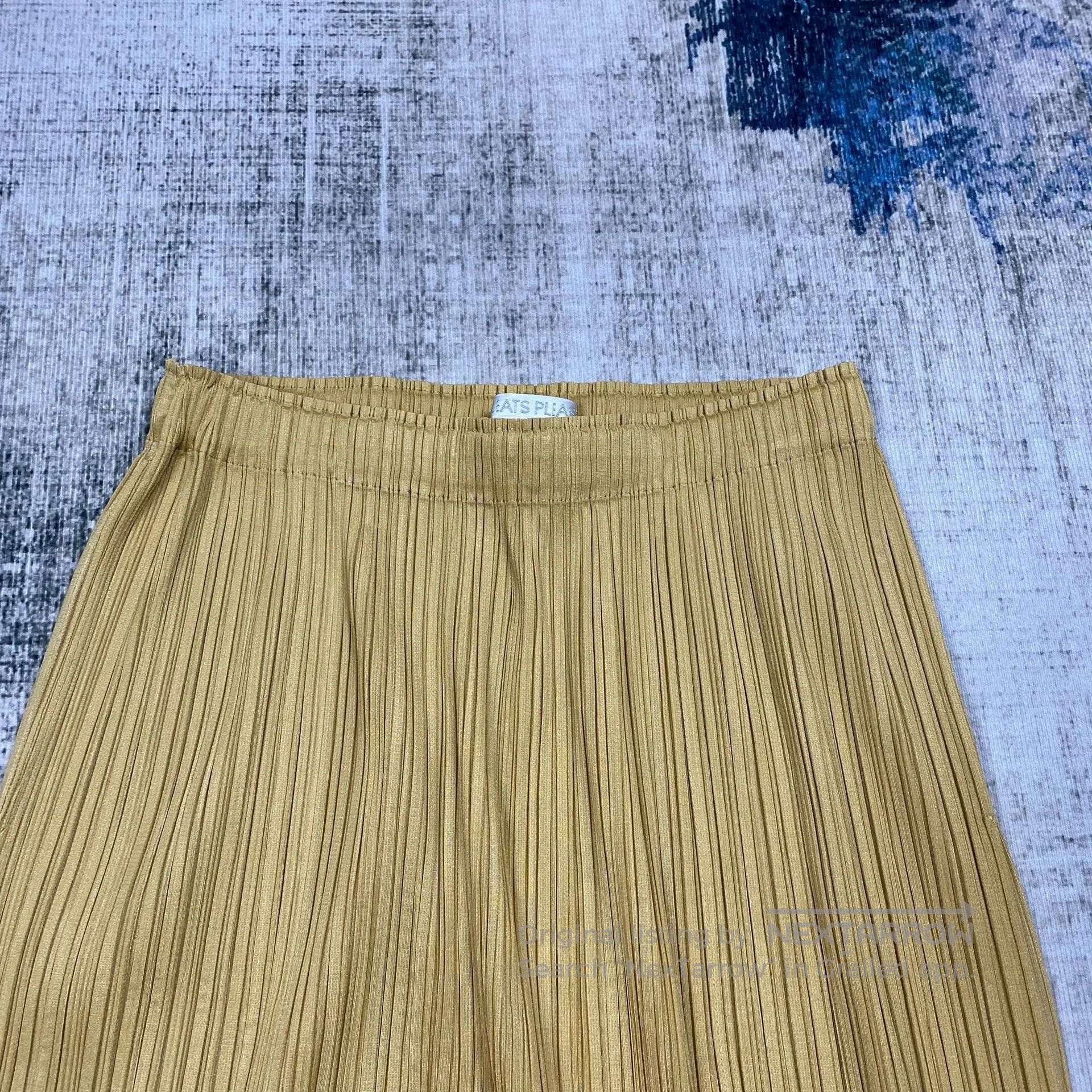 Pleats Please Issey Miyake Issey Miyake Pleats Please Skirt. Size 25" / US 0 / IT 36 - 2 Thumbnail