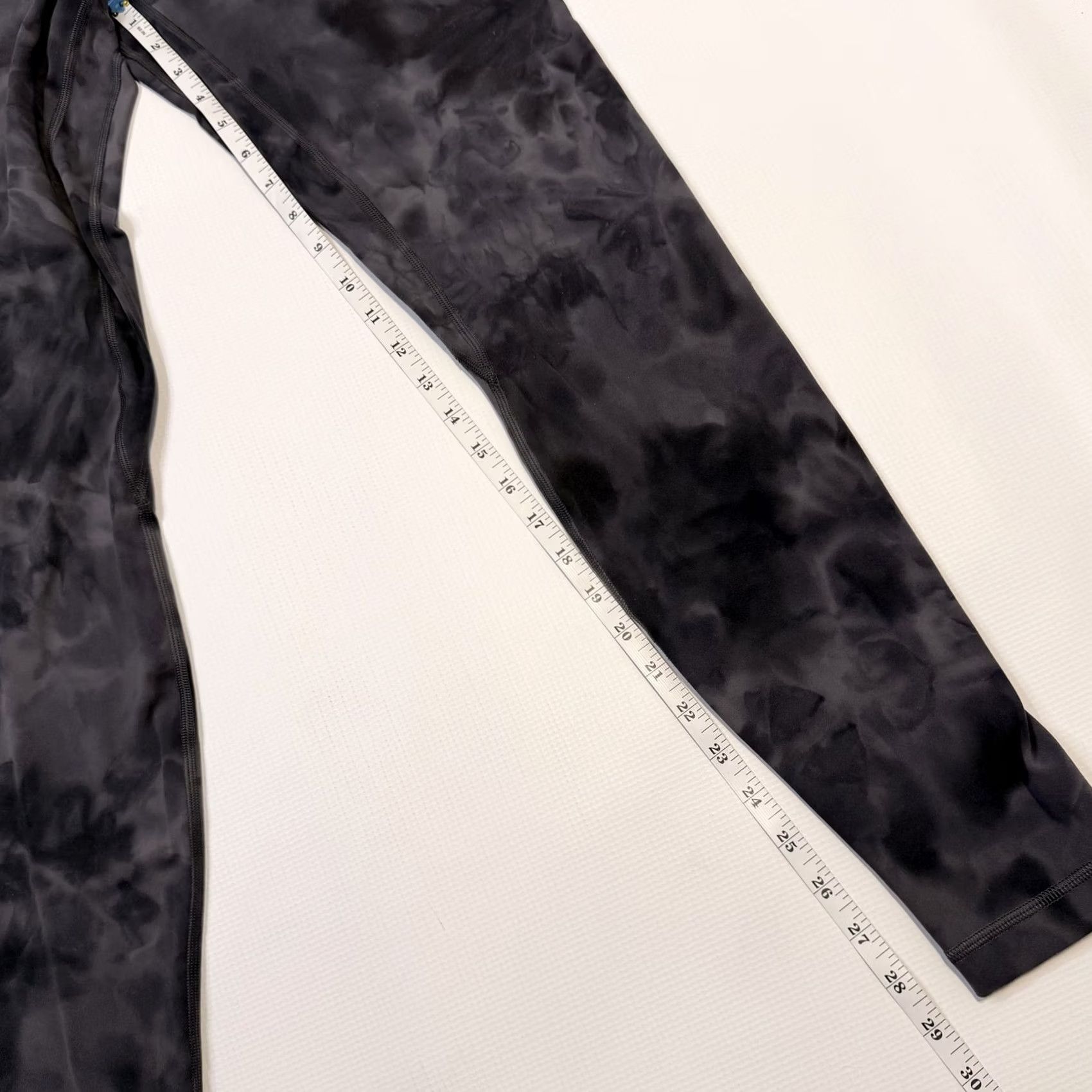 Lululemon Lululemon Align Leggings Womens 8 Gray Tie Dye High Rise Ankle Yoga Pants Size 30" / US 8 / IT 44 - 3 Thumbnail