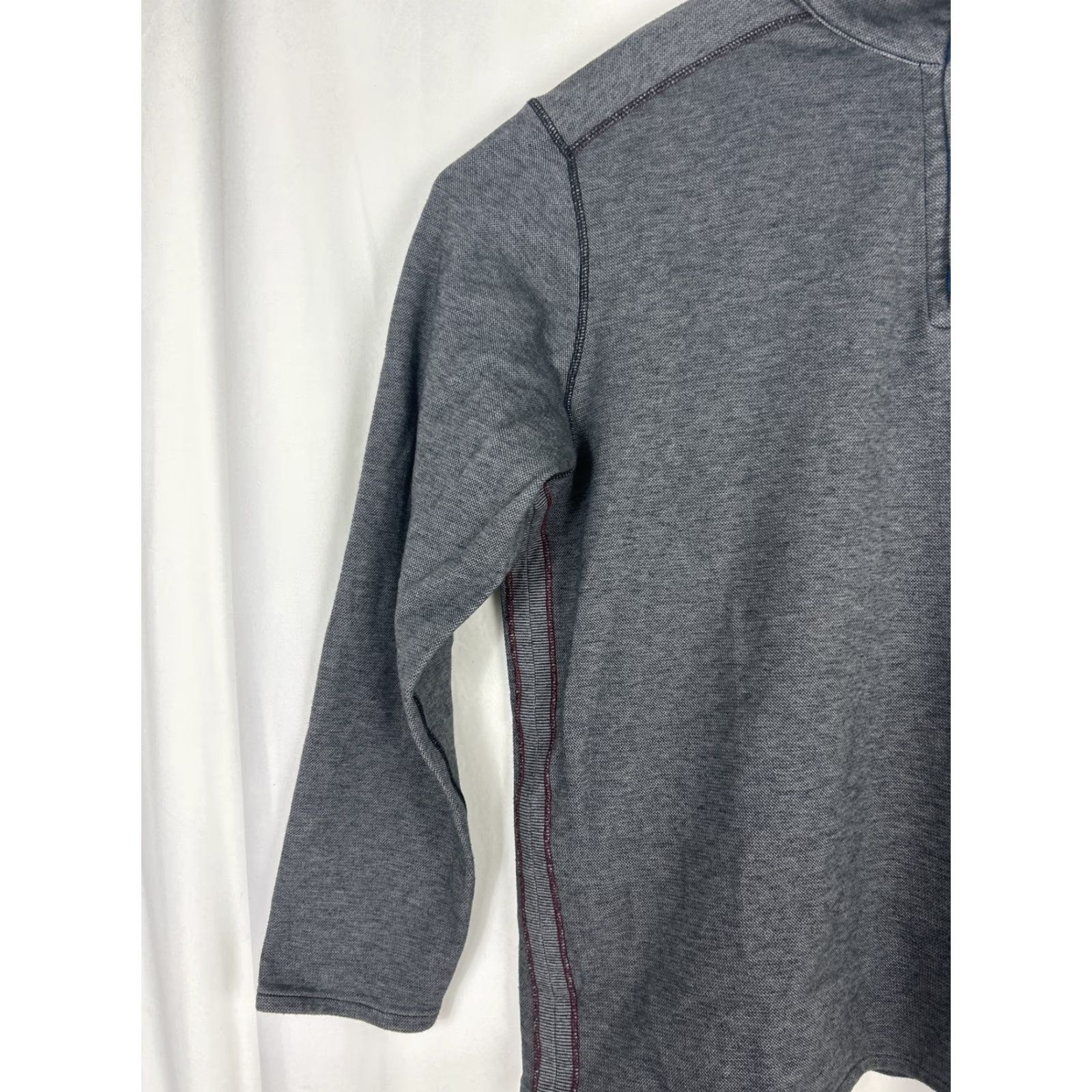 Tommy Bahama Tommy Bahama Mens XL Pullover Sweatshirt Gray Cotton Blend Sweater Collared Neckline Pullover 26” Chest 29” Length Size US XL / EU 56 / 4 - 2 Thumbnail