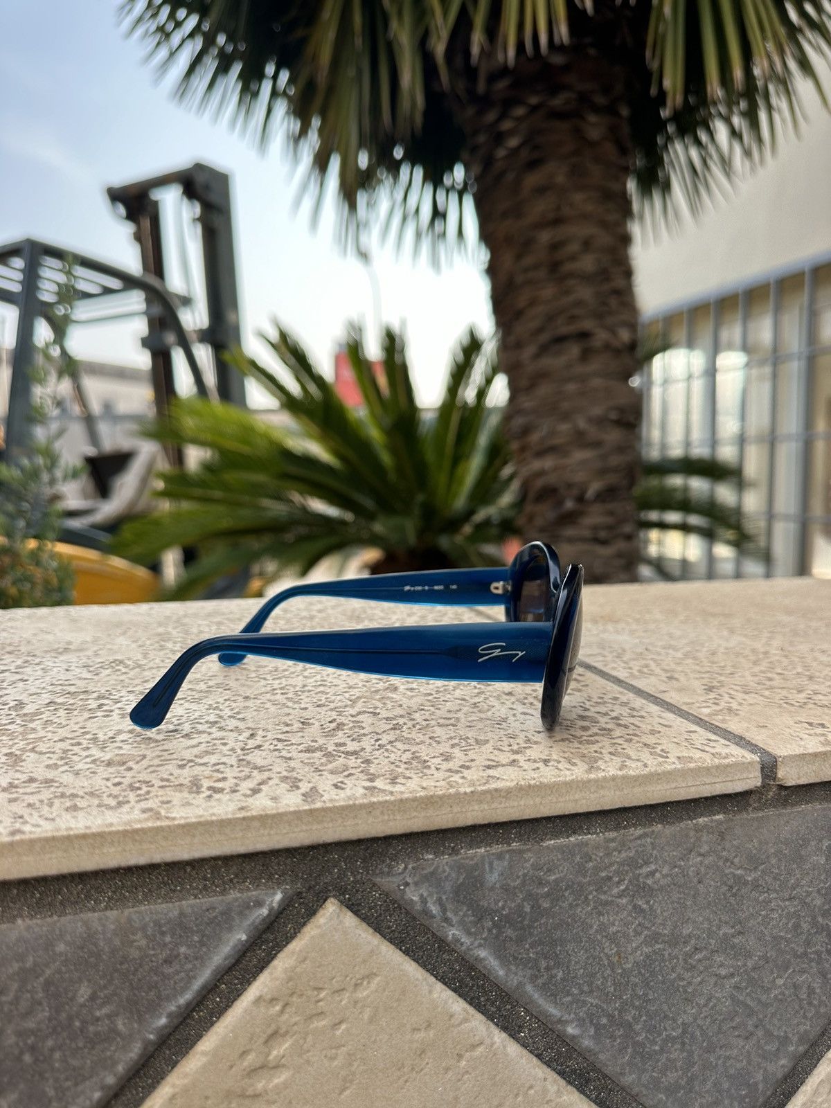 Versace Genny Versace Sunglasses 230 S Navy Size ONE SIZE - 3 Thumbnail