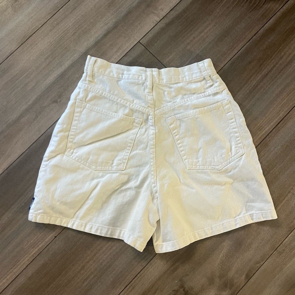 Disney Vintage Disney Mickey Mouse White Denim Shorts Women 7 Size 26" / US 2 / IT 38 - 6 Thumbnail