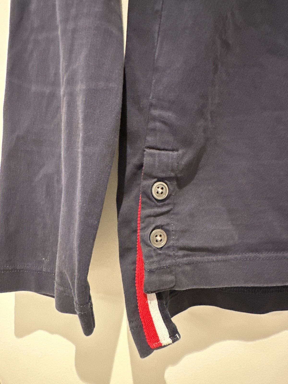 Thom Browne Navy Long Sleeve Classic TB Size US S / EU 44-46 / 1 - 6 Thumbnail